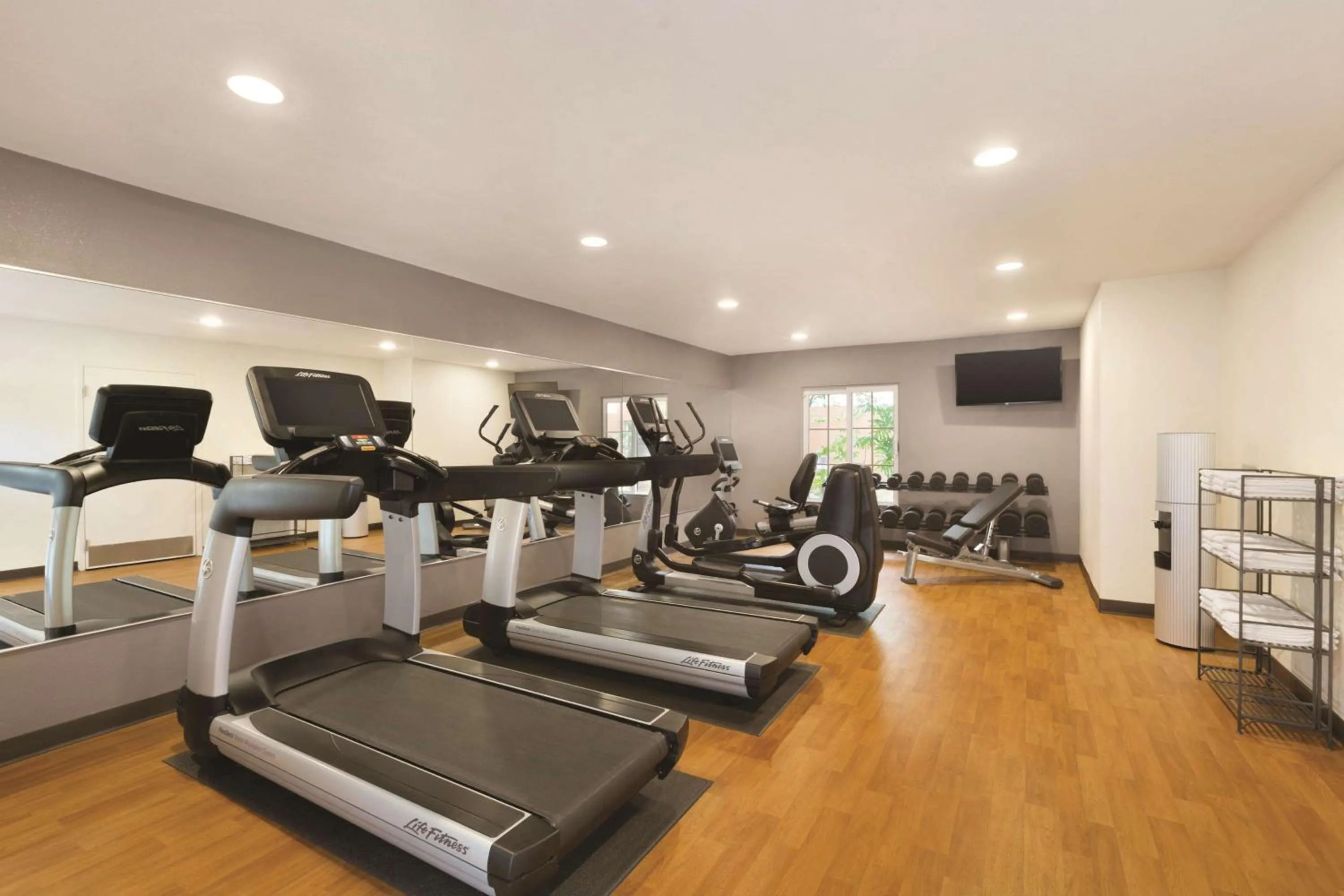 Fitness centre/facilities in Hyatt House Miami Airport