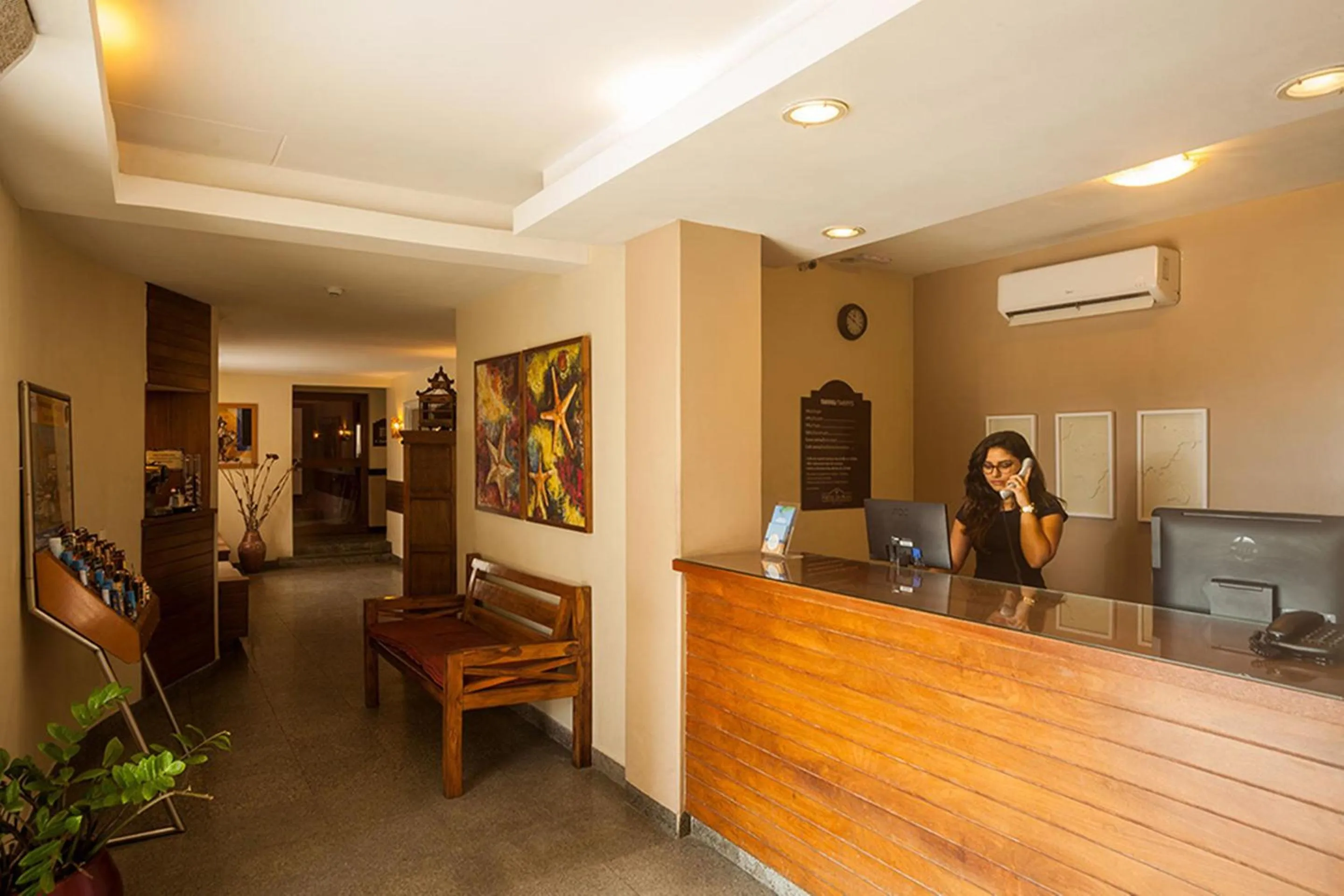 Lobby or reception in Portal Da Praia Hotel