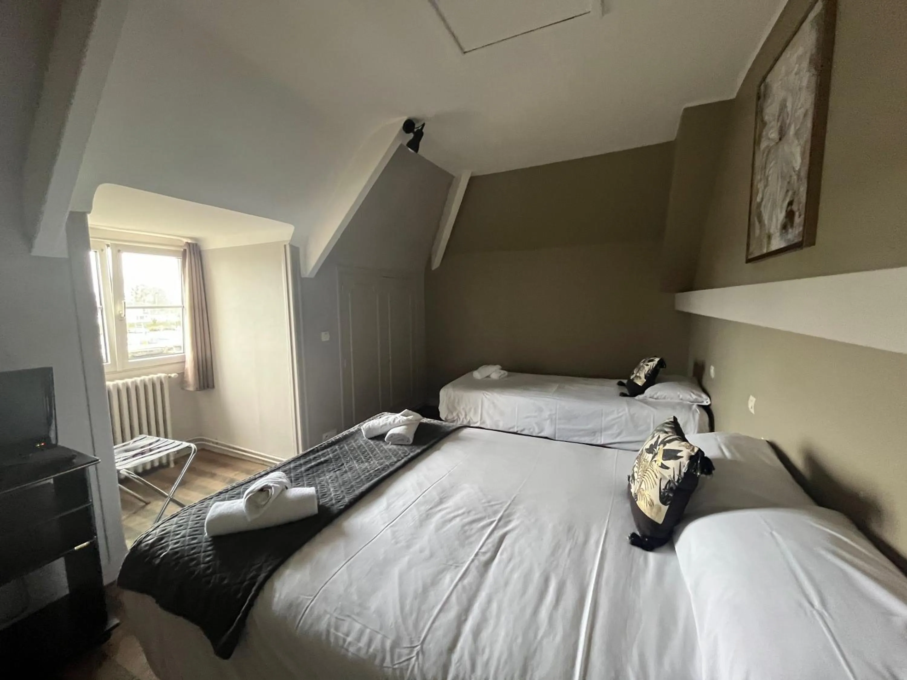 Photo of the whole room, Bed in Hôtel Le Phare