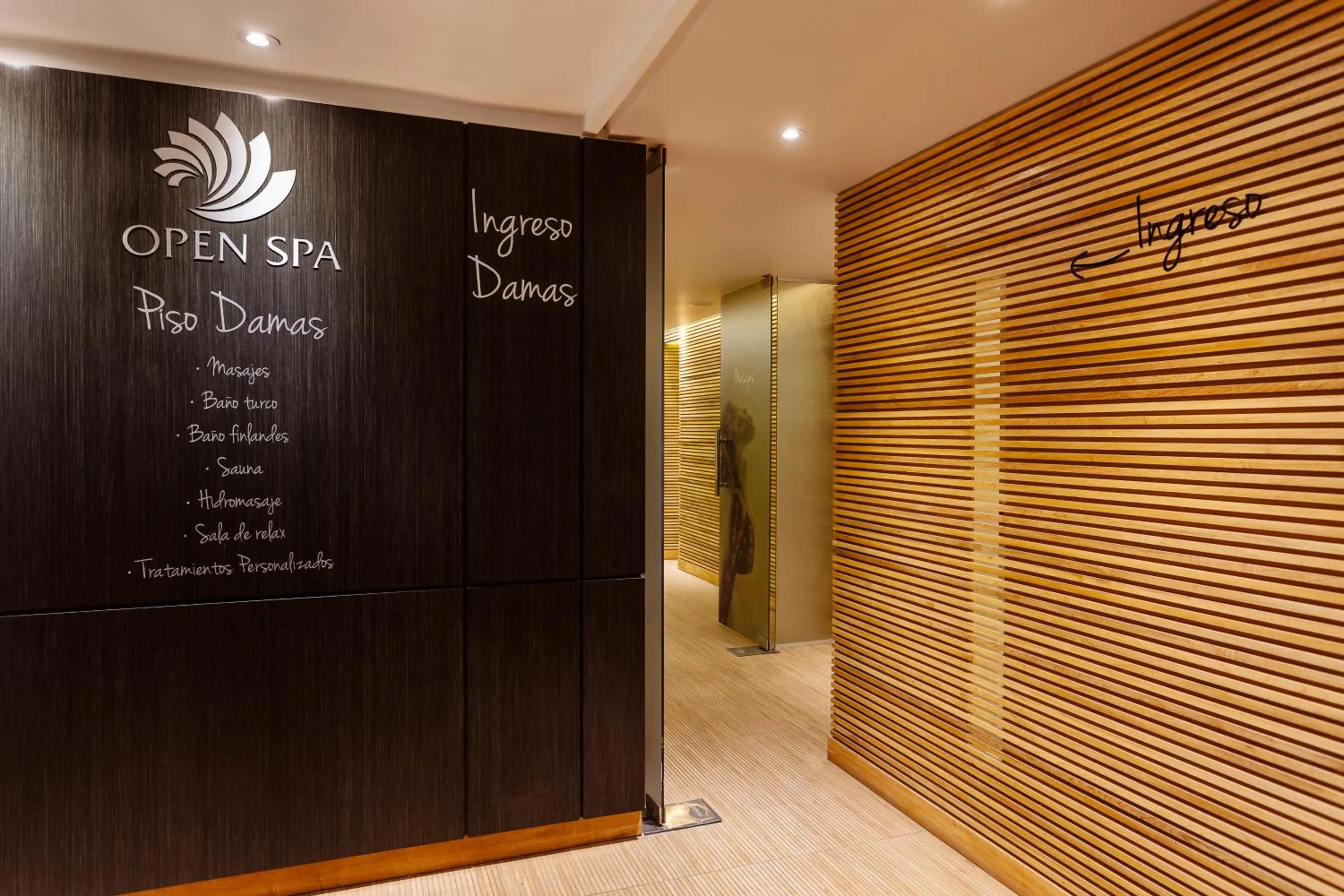 Property logo or sign in Hotel Spa Republica