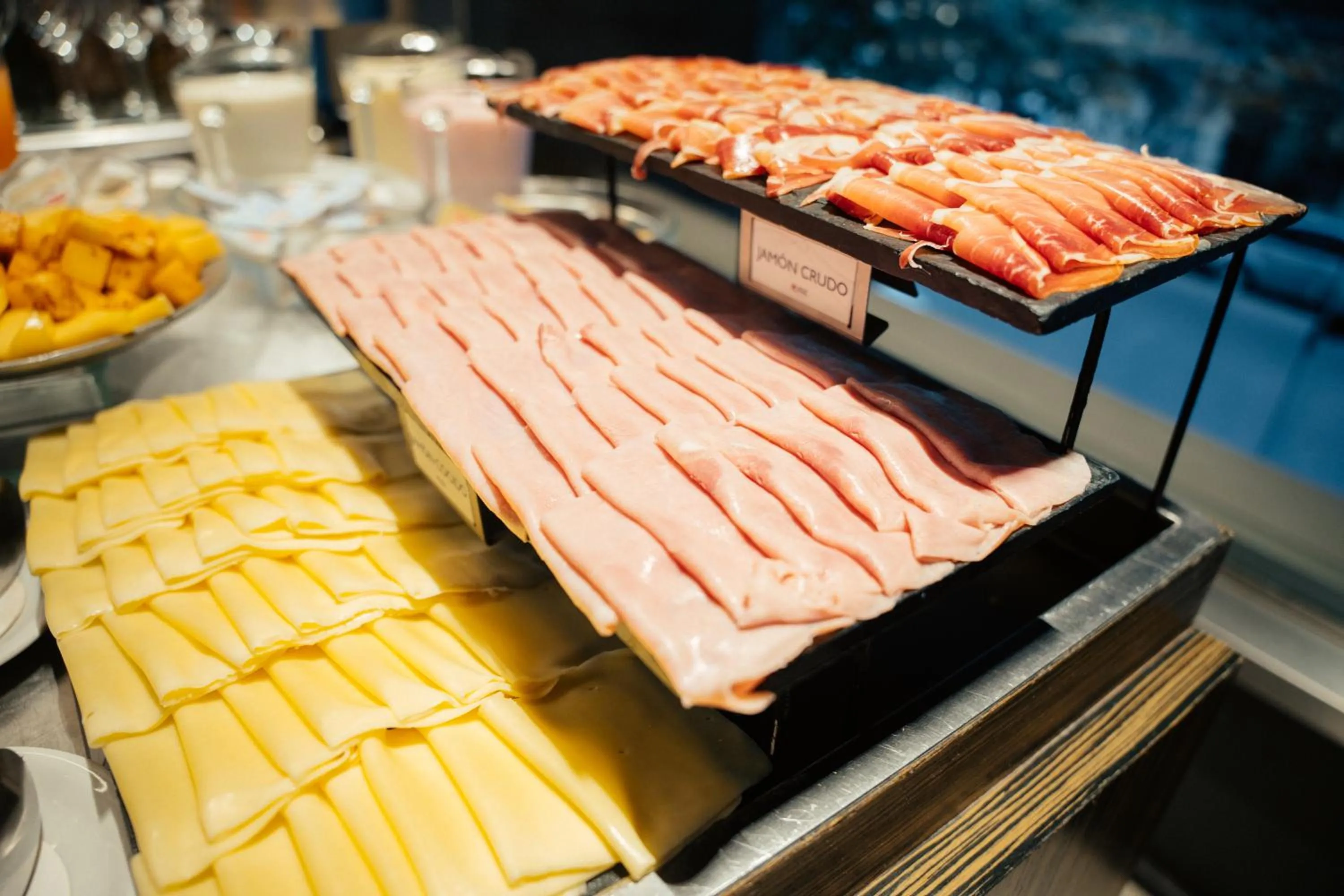 Buffet breakfast in Hotel Spa Republica