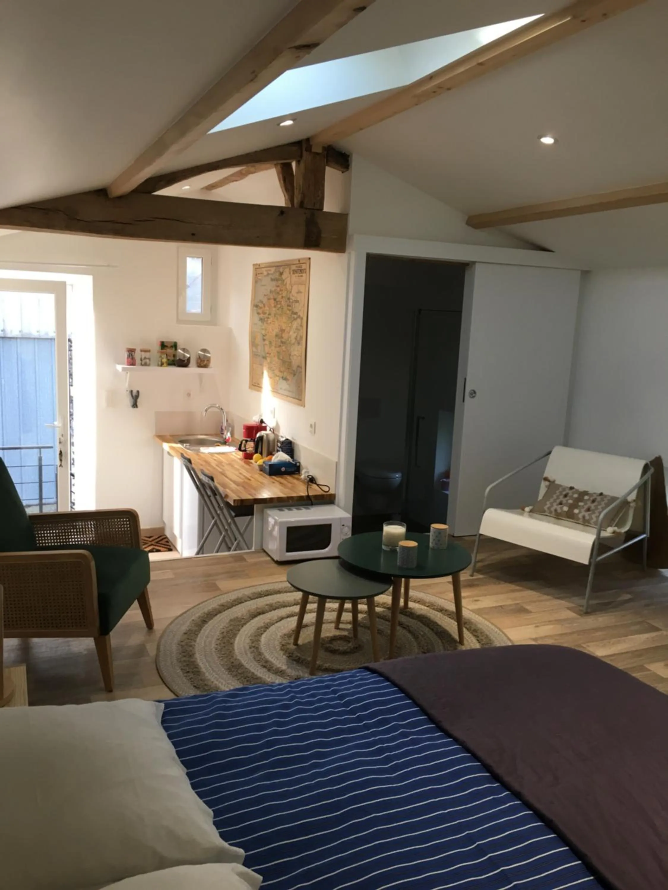 Cabanes et chambre à la Bernardiere