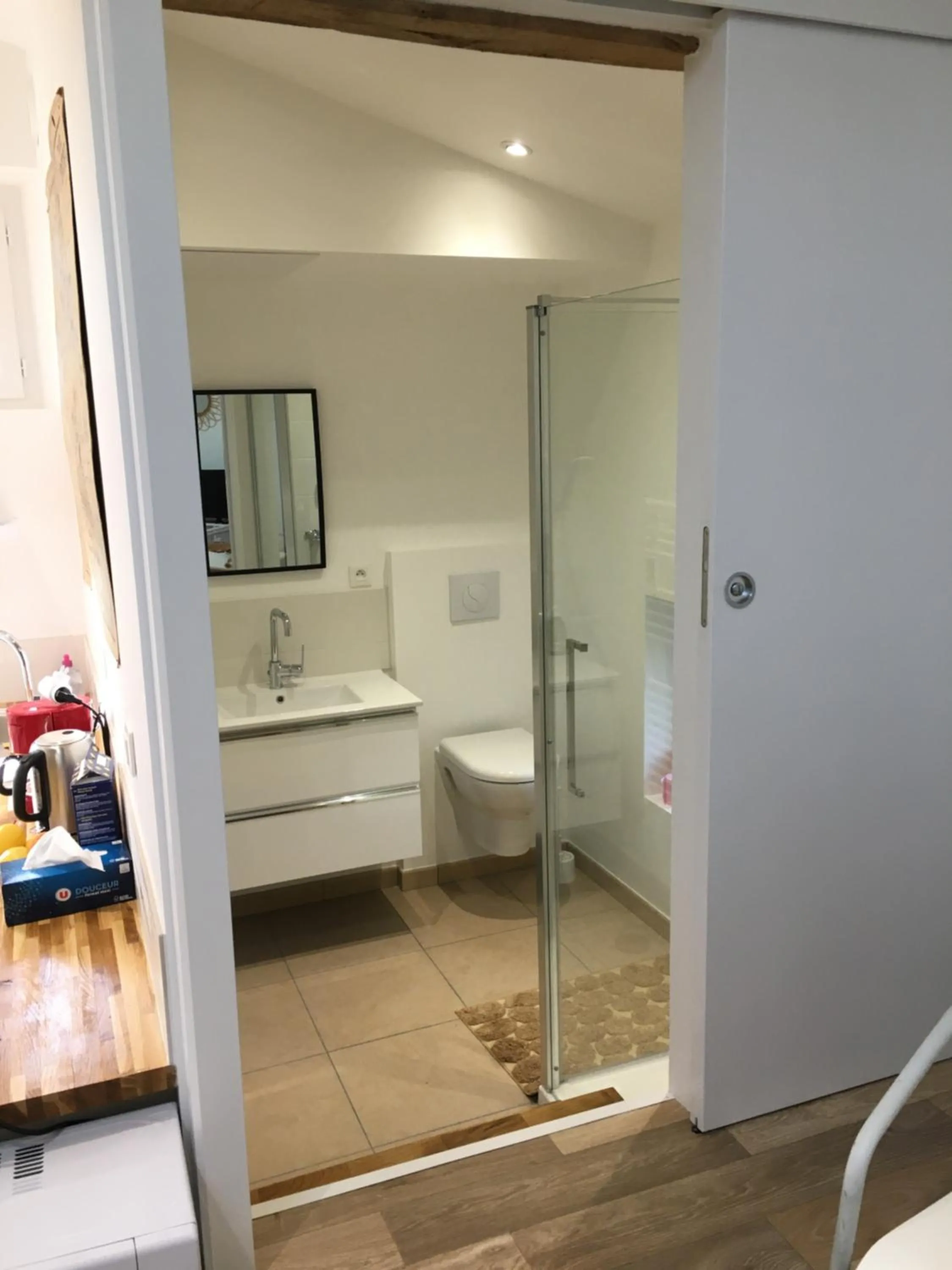 Cabanes et chambre à la Bernardiere