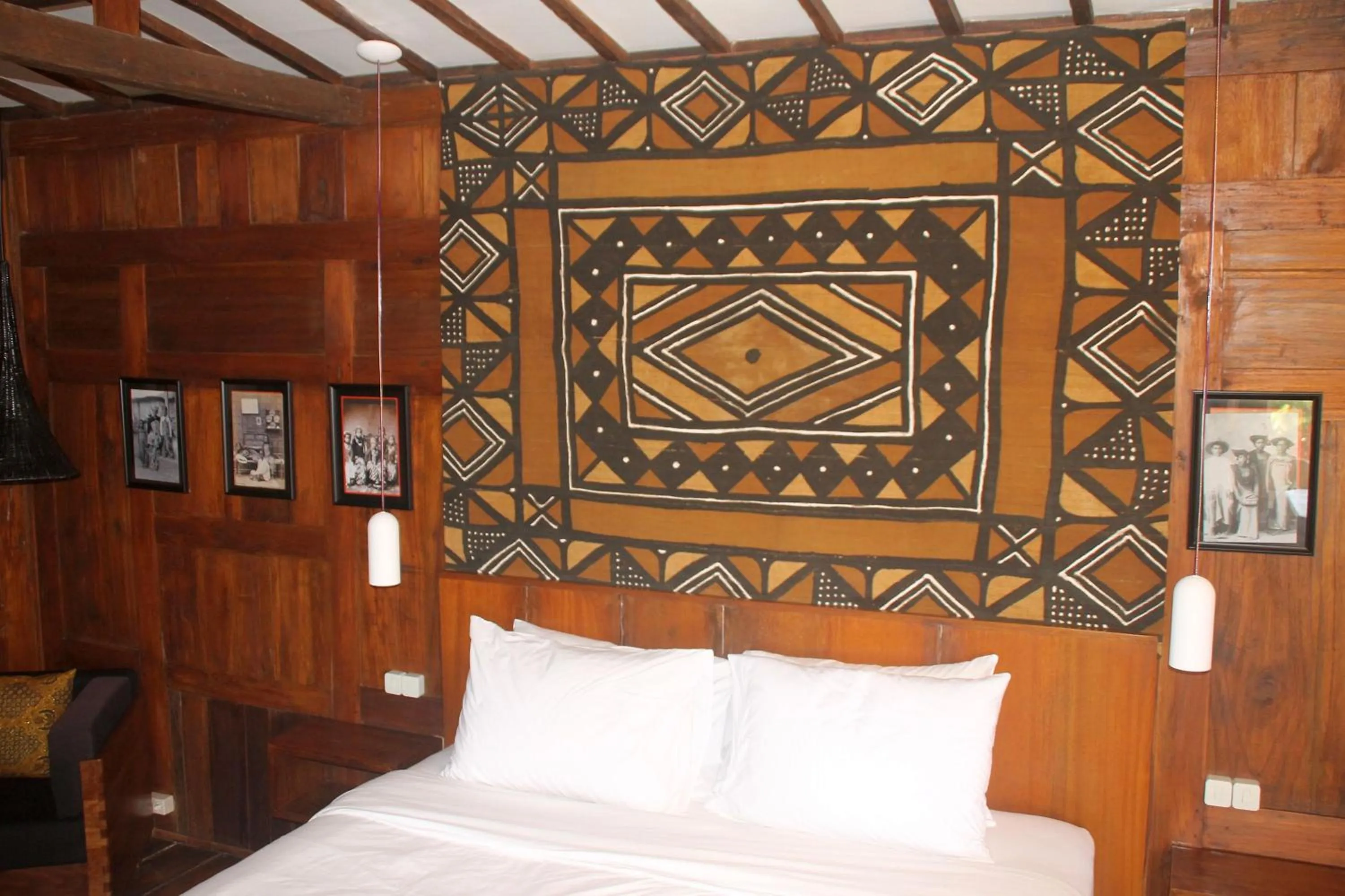 Bed in Joglo Exotico