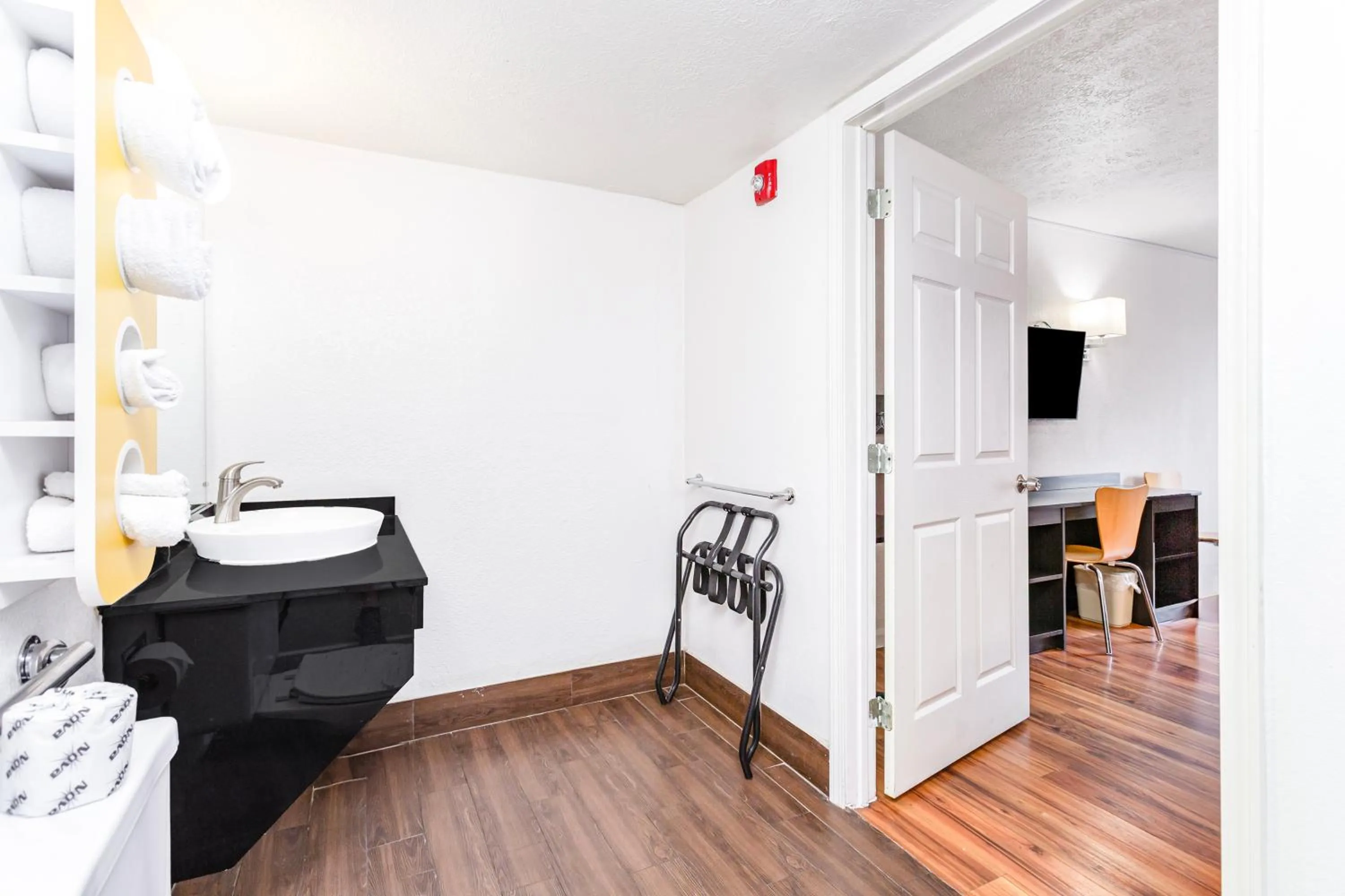 Area and facilities, Bed in Relax Inn by OYO Columbus OH I 70