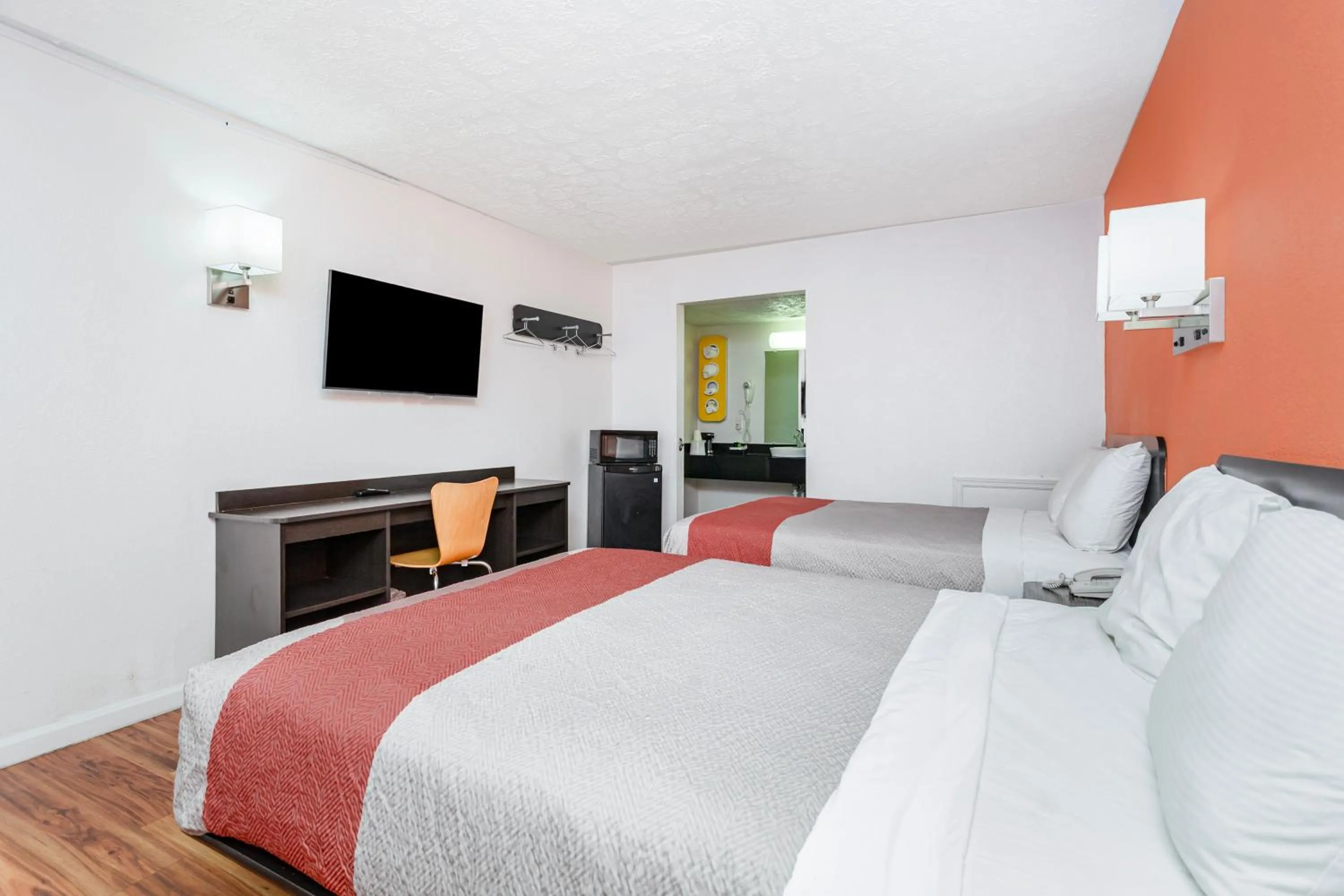 Bedroom, Bed in Relax Inn by OYO Columbus OH I 70