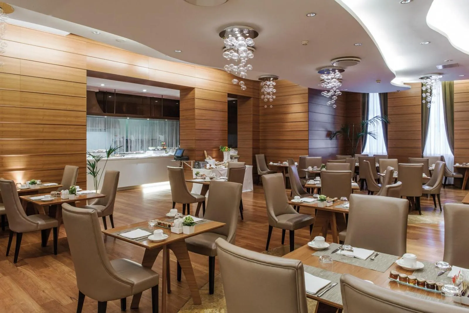 Restaurant/places to eat in Boscolo Nice Hotel & Spa