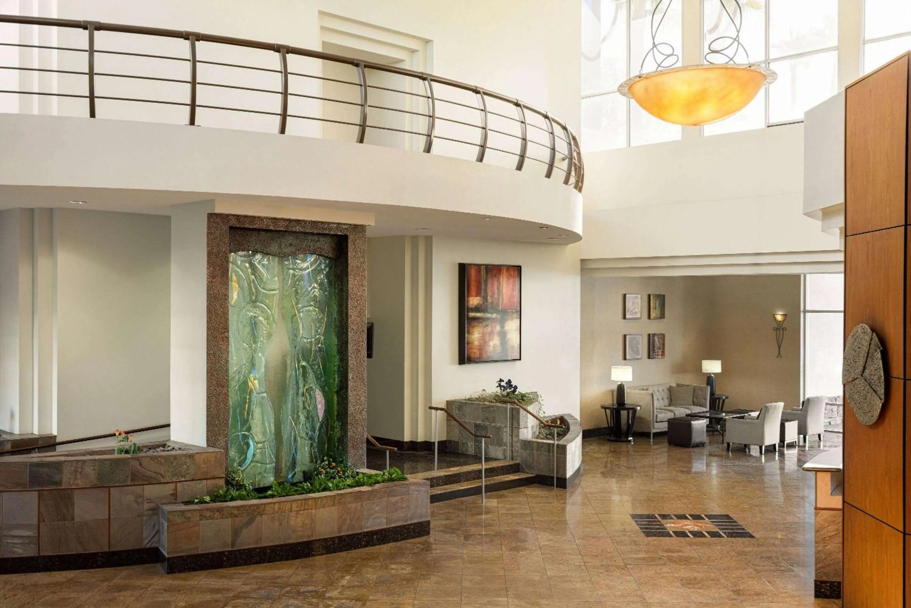 Lobby or reception in Wyndham Phoenix Airport - Tempe