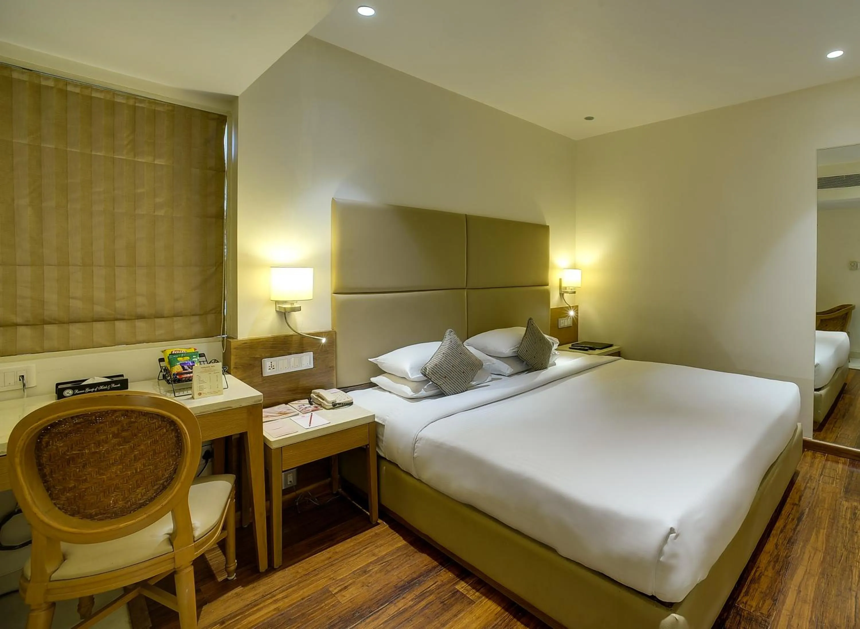Bed in Ramee Guestline Hotel Khar