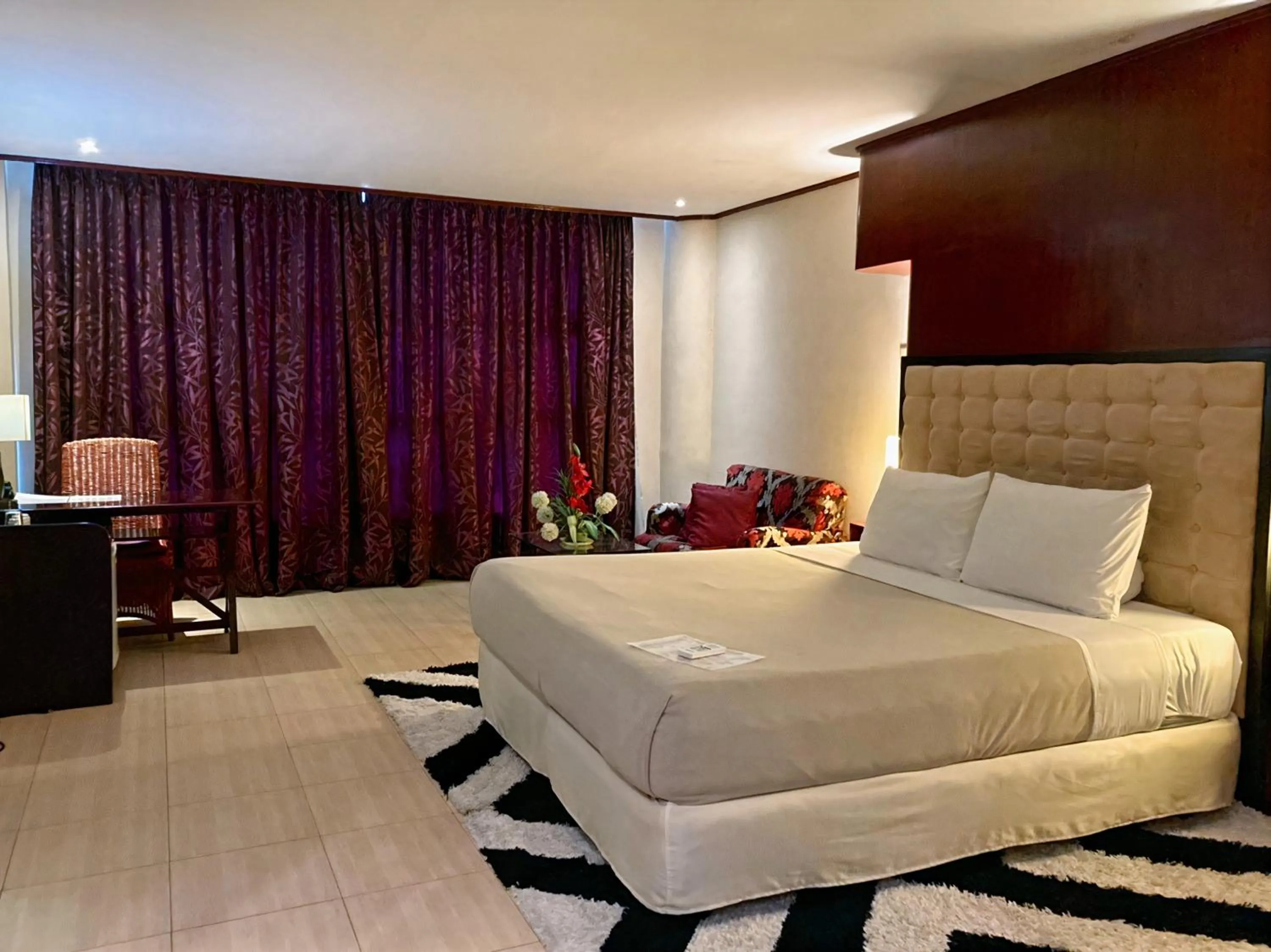 Bedroom in Cebu Dulcinea Hotel and Suites-MACTAN AIRPORT HOTEL