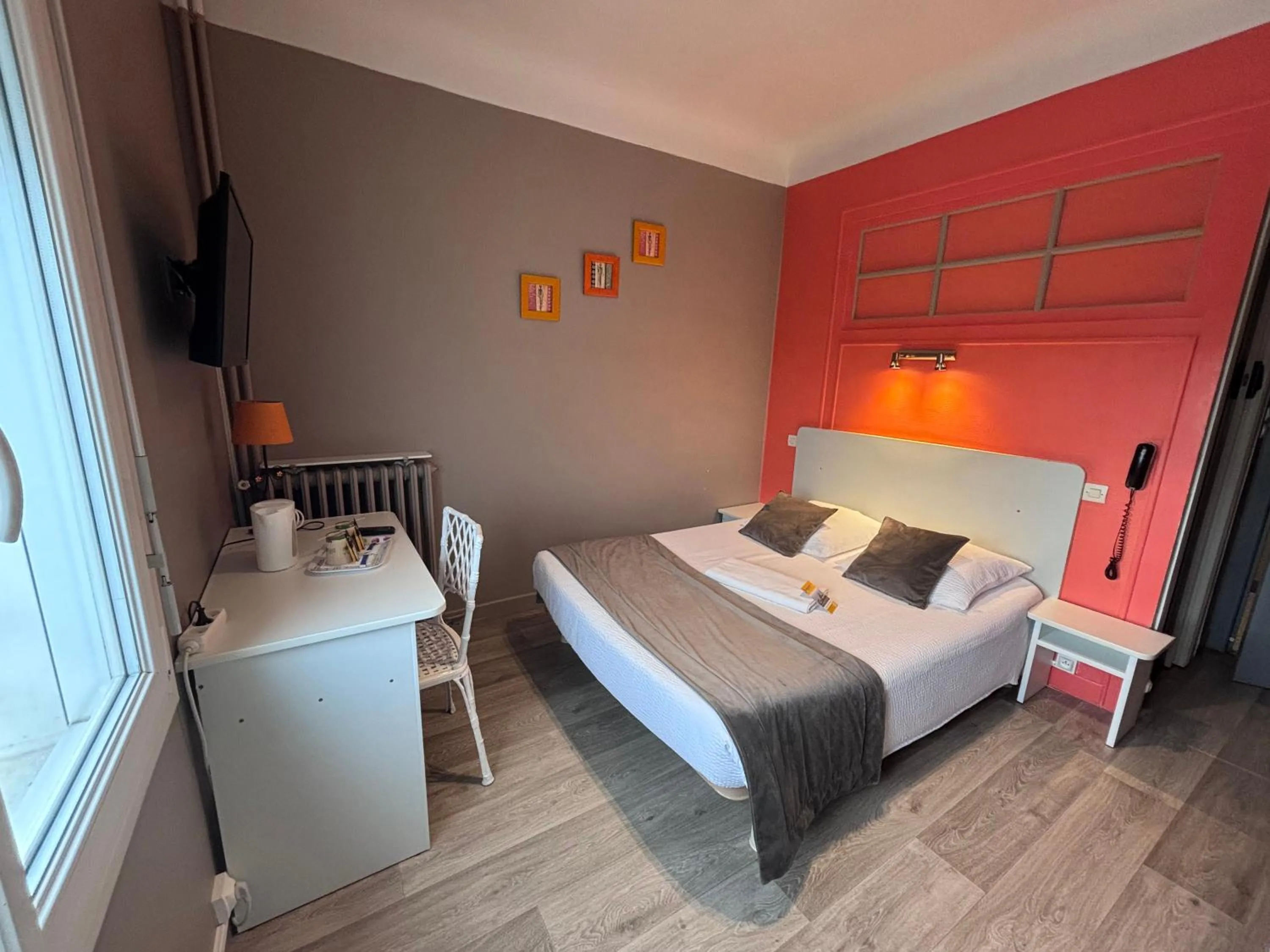 Bed in Crystal Hotel