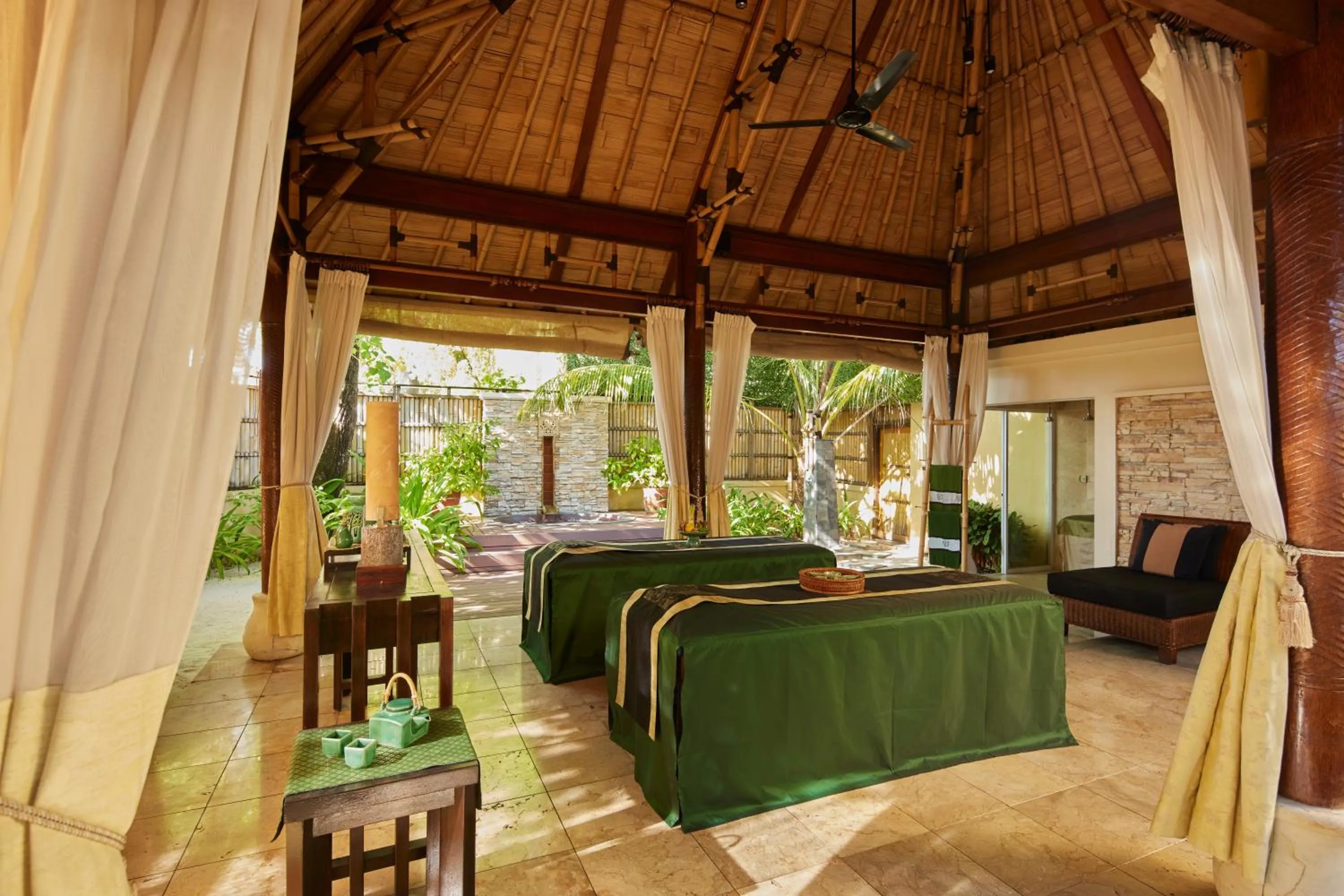 Spa and wellness centre/facilities, Bed in Banyan Tree Vabbinfaru