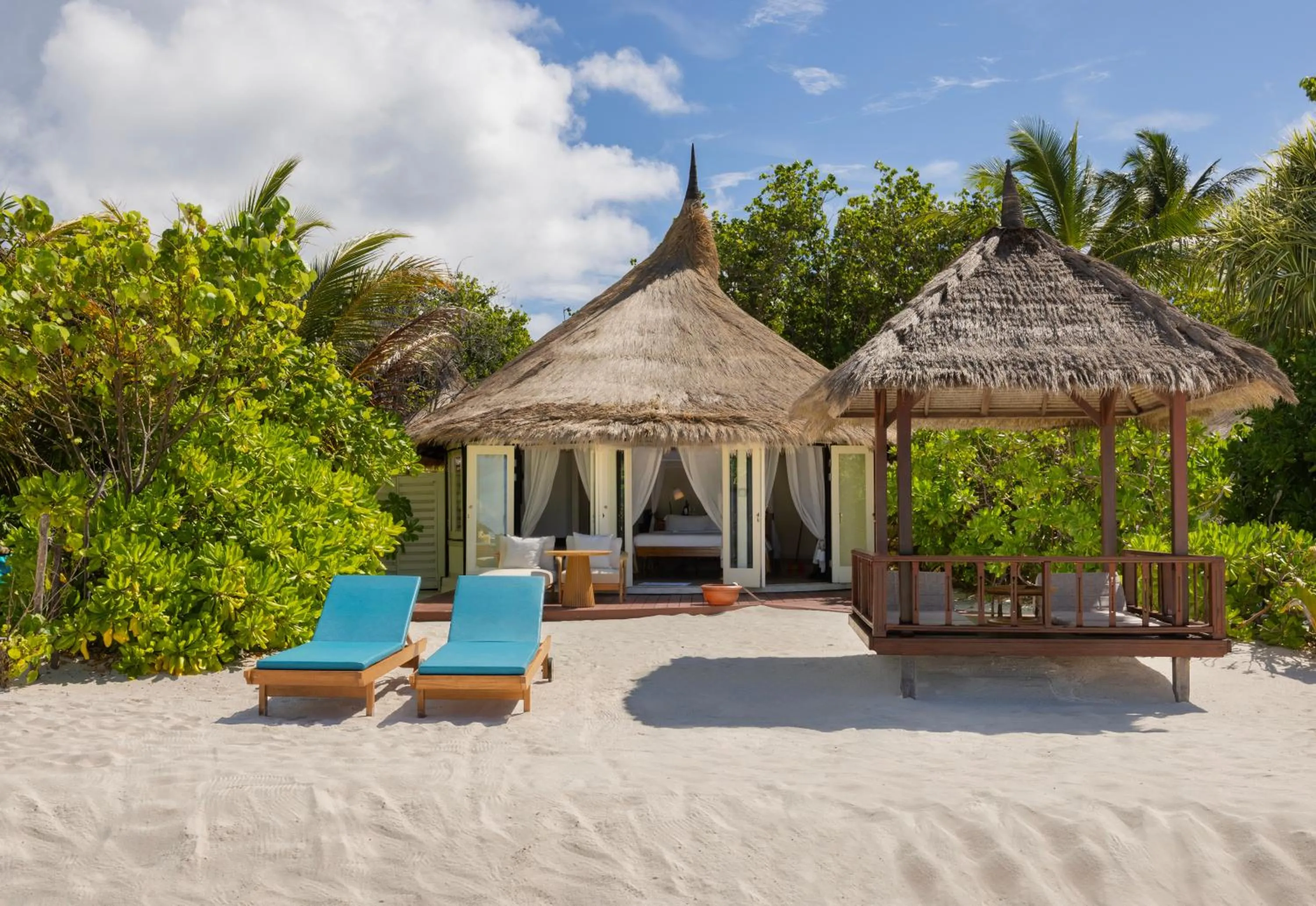 Seating area in Banyan Tree Vabbinfaru