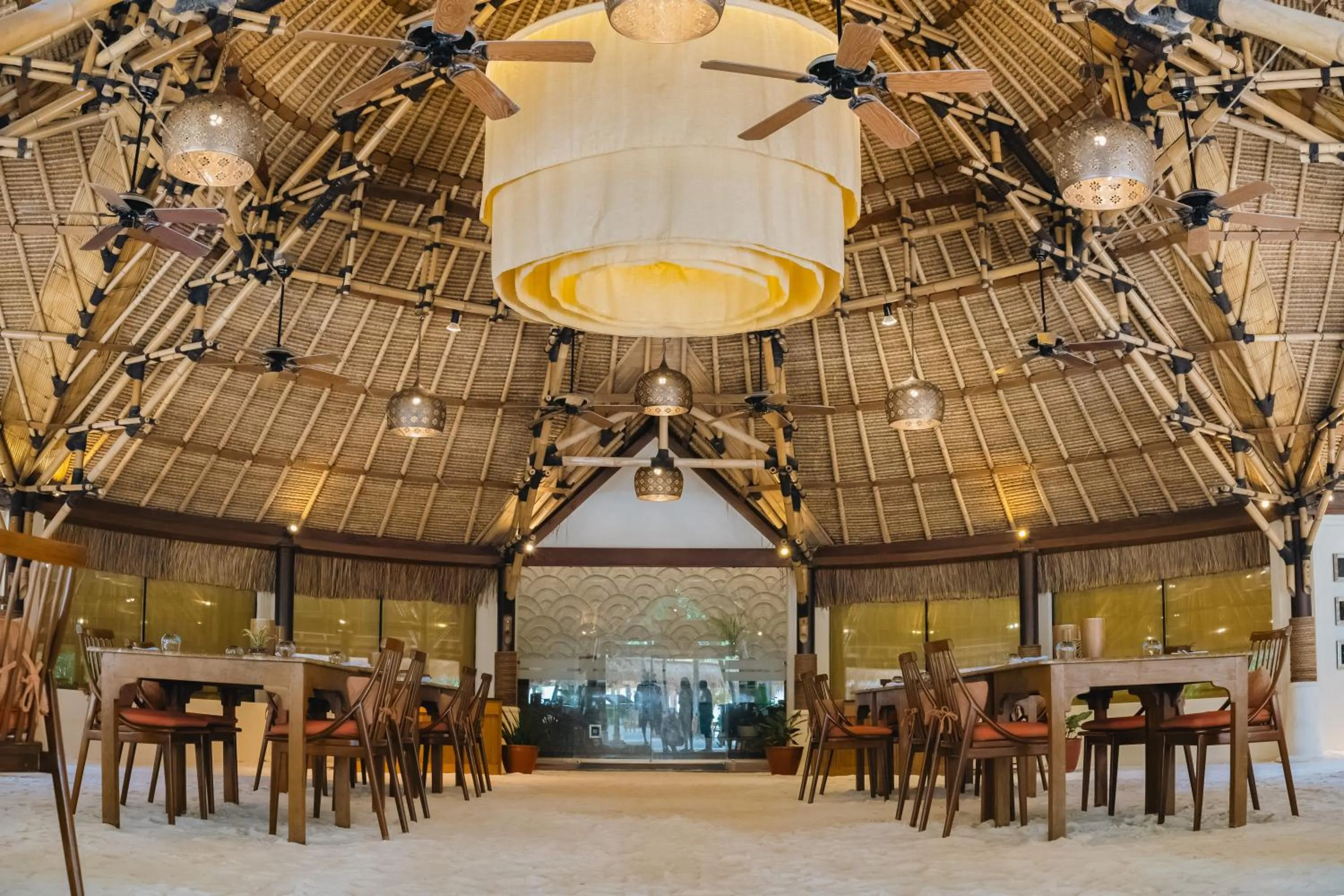 Restaurant/places to eat in Banyan Tree Vabbinfaru