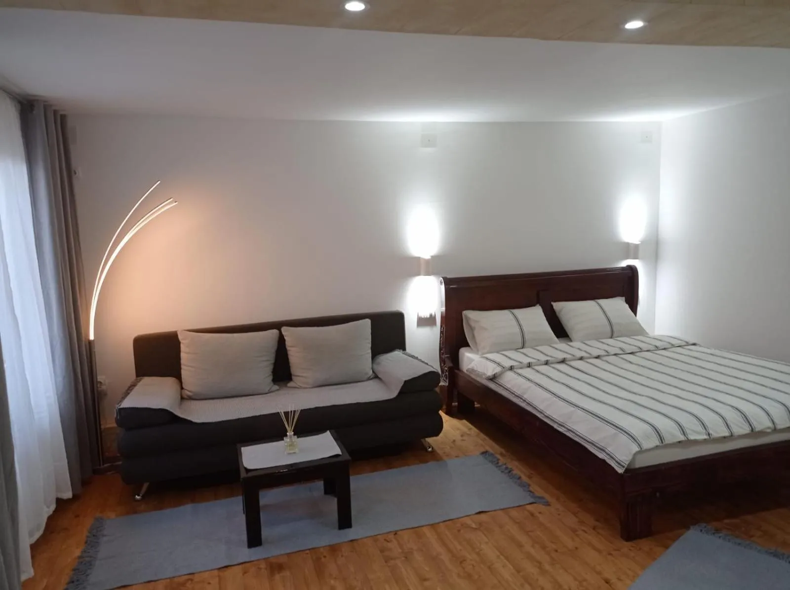 Bed in Meda Apartment