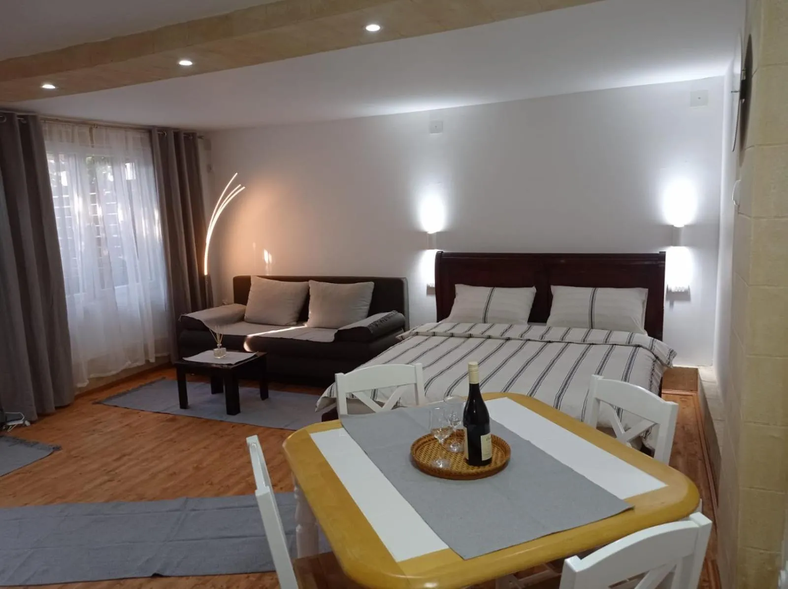 Bed in Meda Apartment