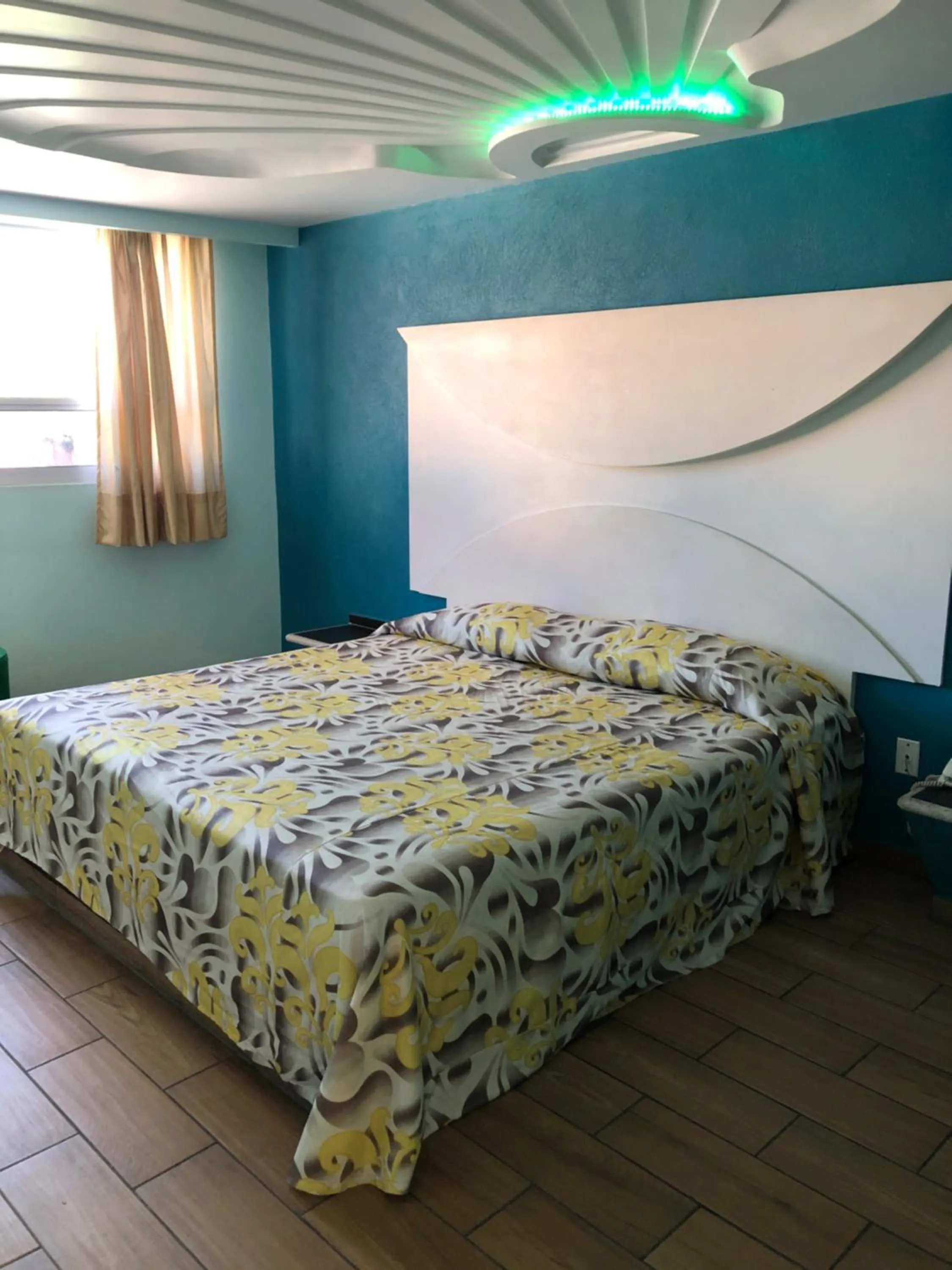 Photo of the whole room, Bed in Hotel & Villas 7