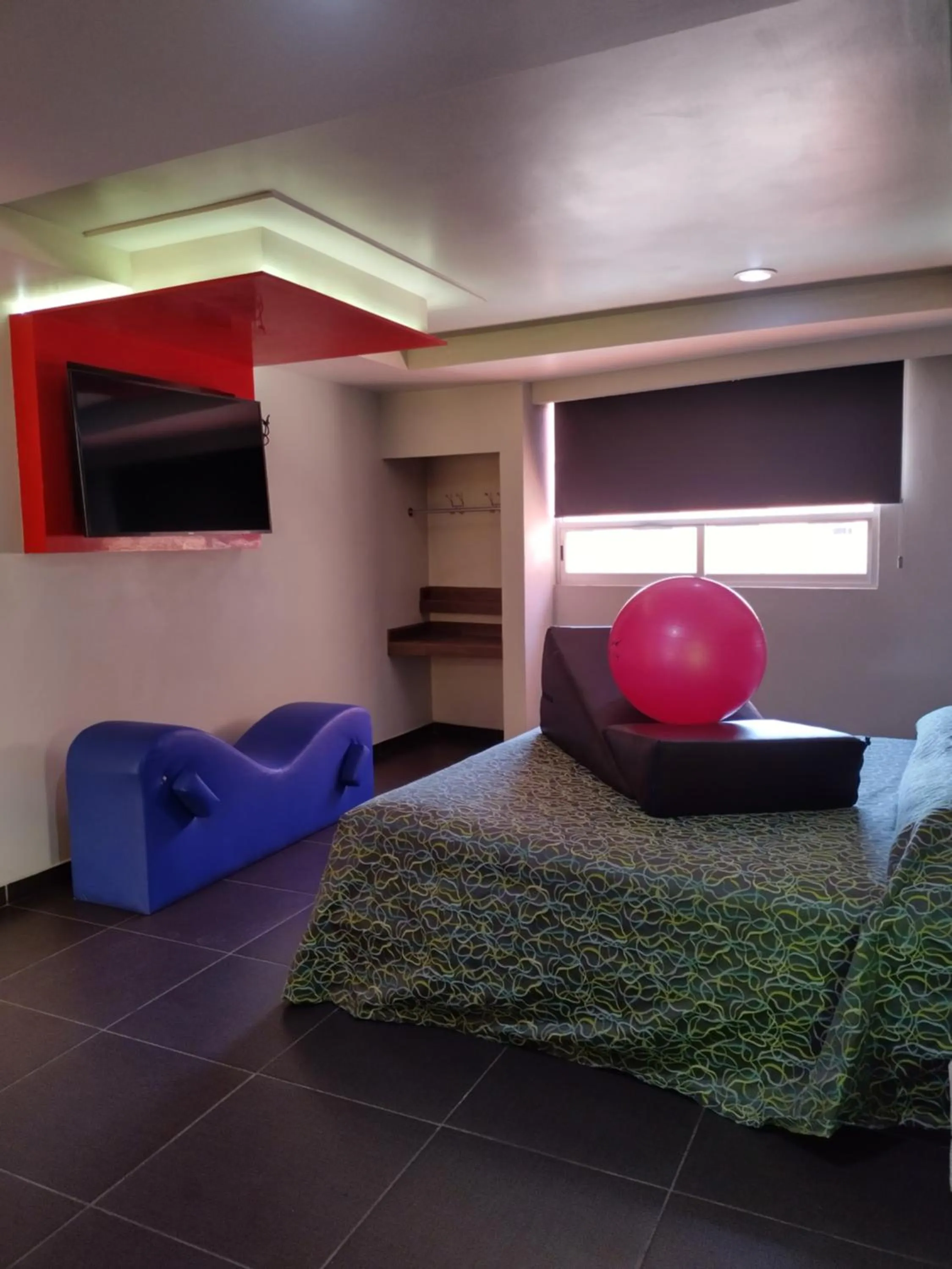 Photo of the whole room, Bed in Hotel & Villas 7