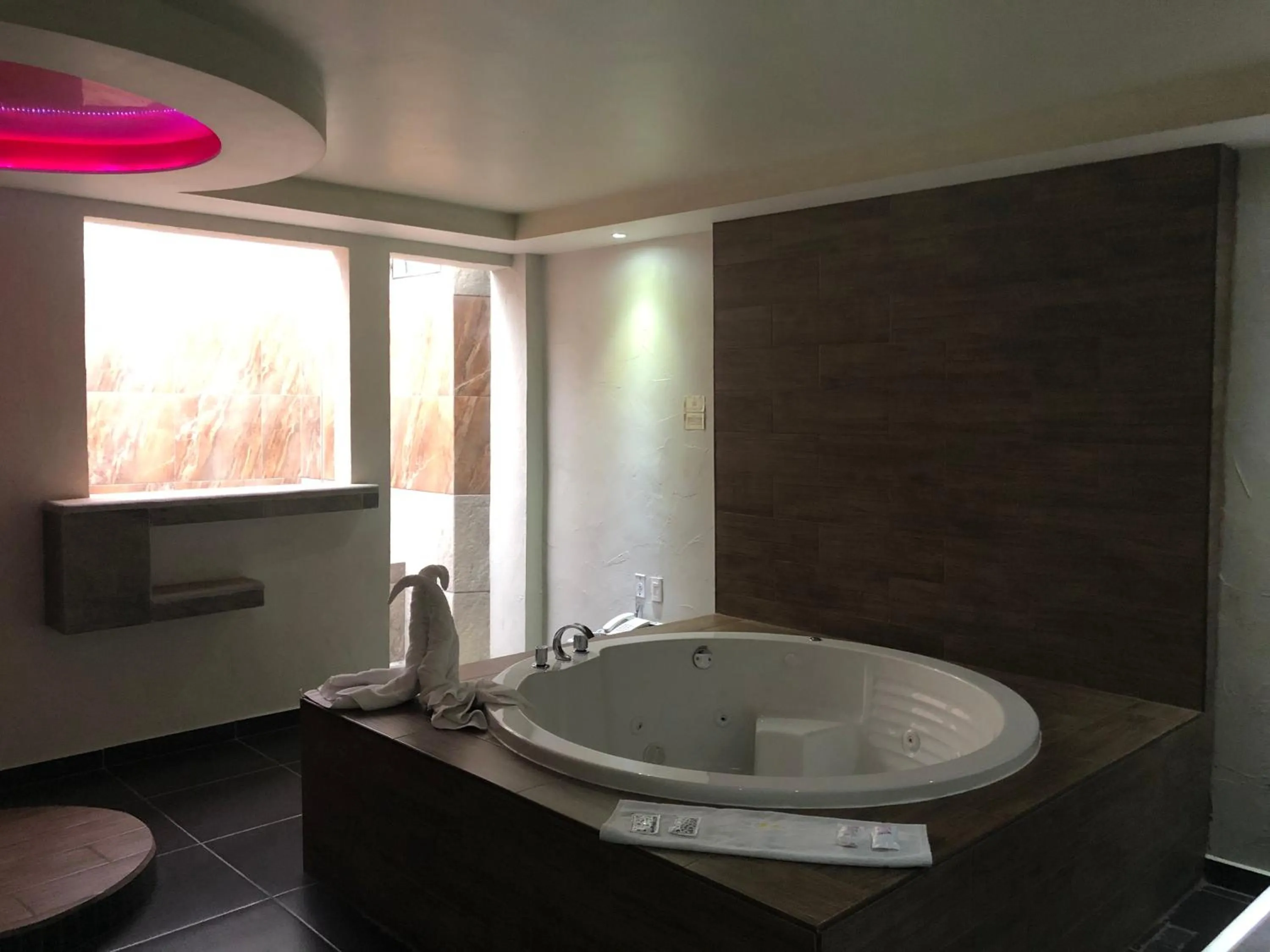 Bath in Hotel & Villas 7
