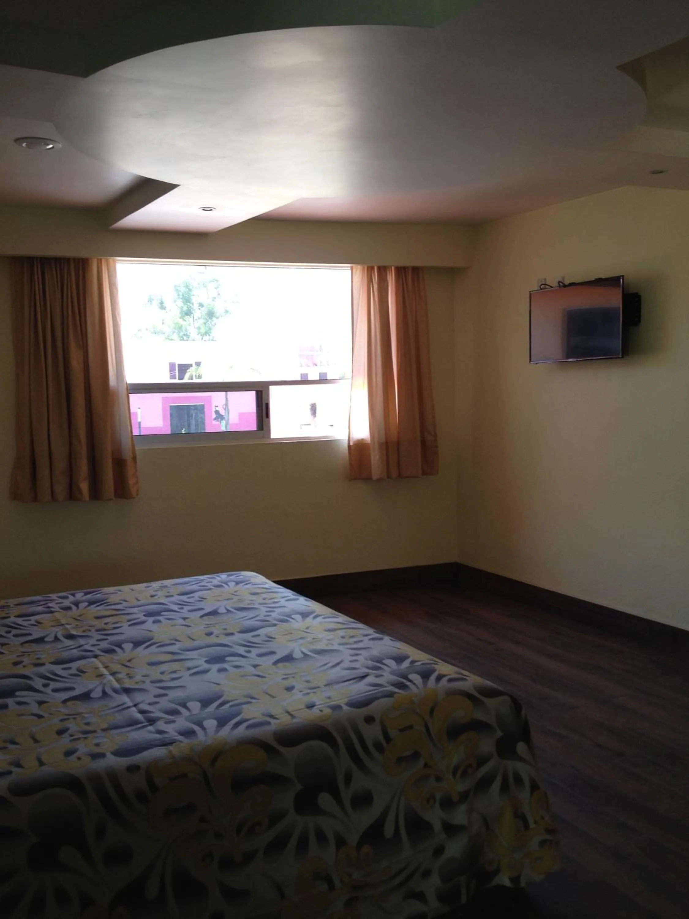 Photo of the whole room, Bed in Hotel & Villas 7