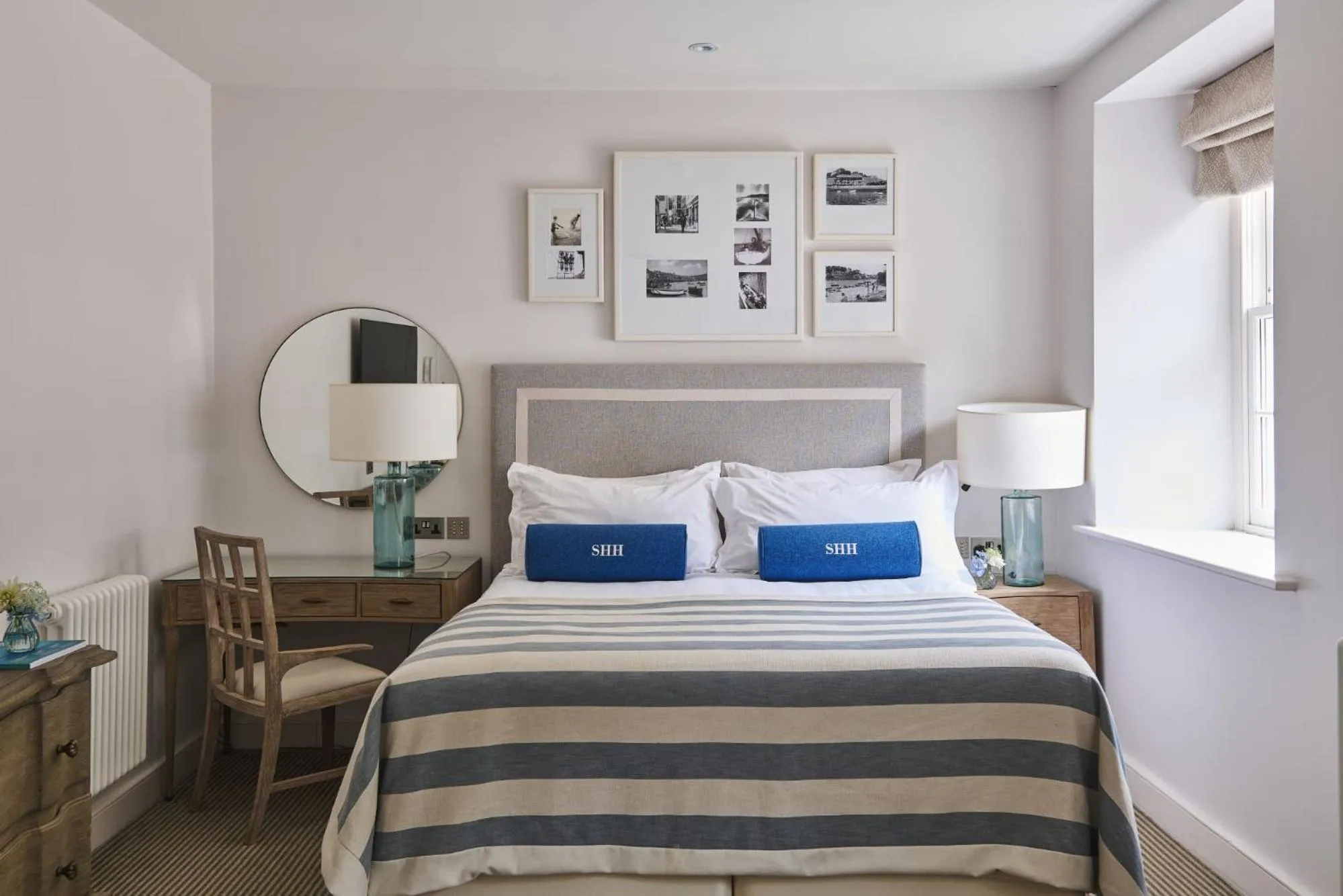 Bed in Harbour Hotel & Spa Salcombe