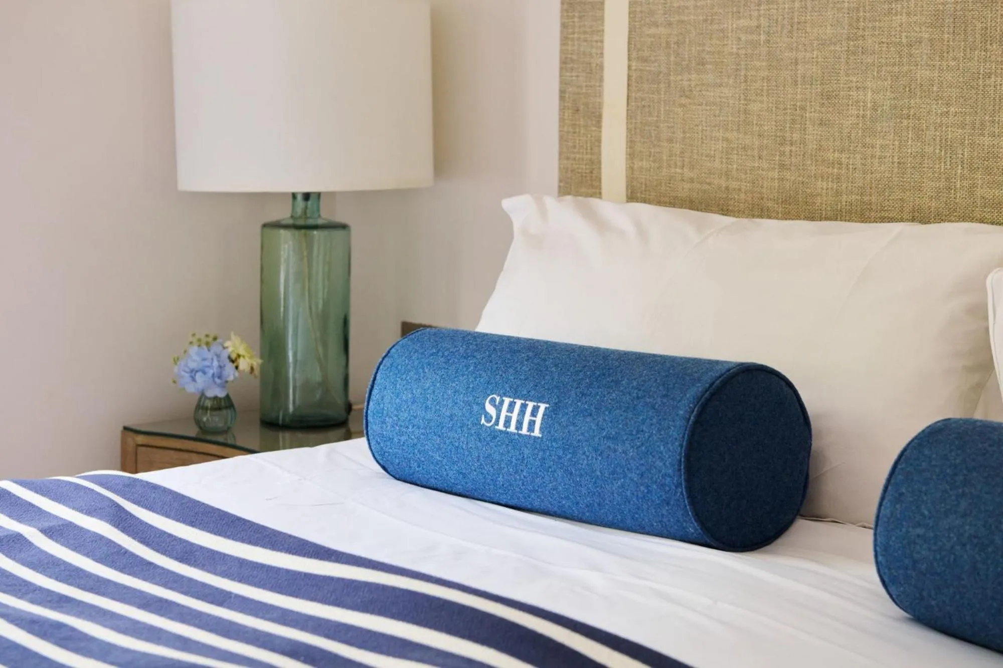 Bed in Harbour Hotel & Spa Salcombe