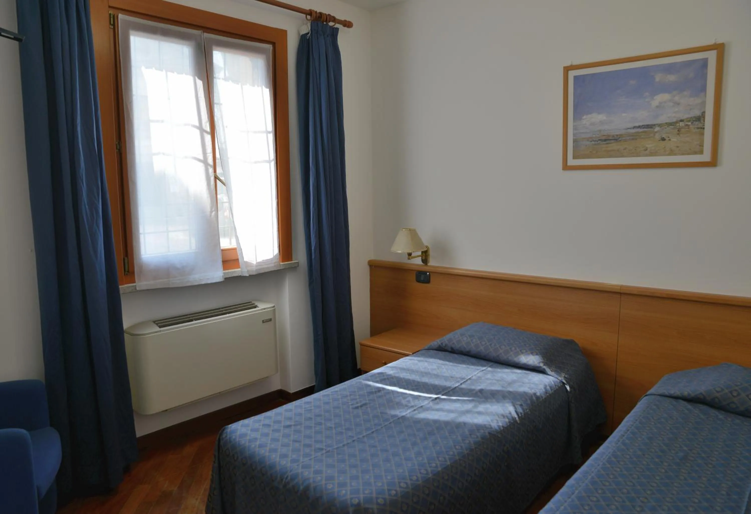 Bedroom, Bed in Ristorante Locanda Milano