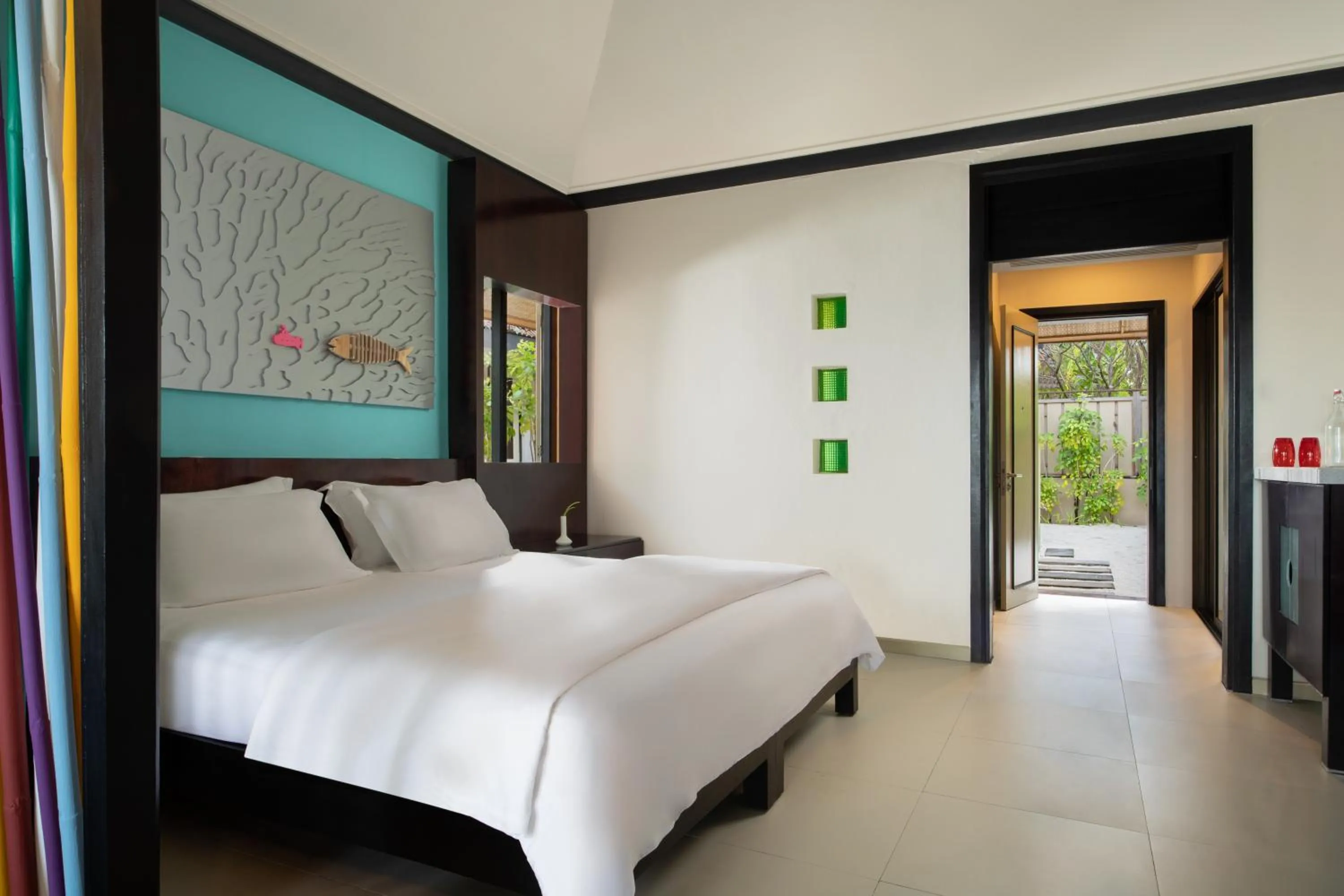 Bed in Dhawa Ihuru, part of Banyan Group