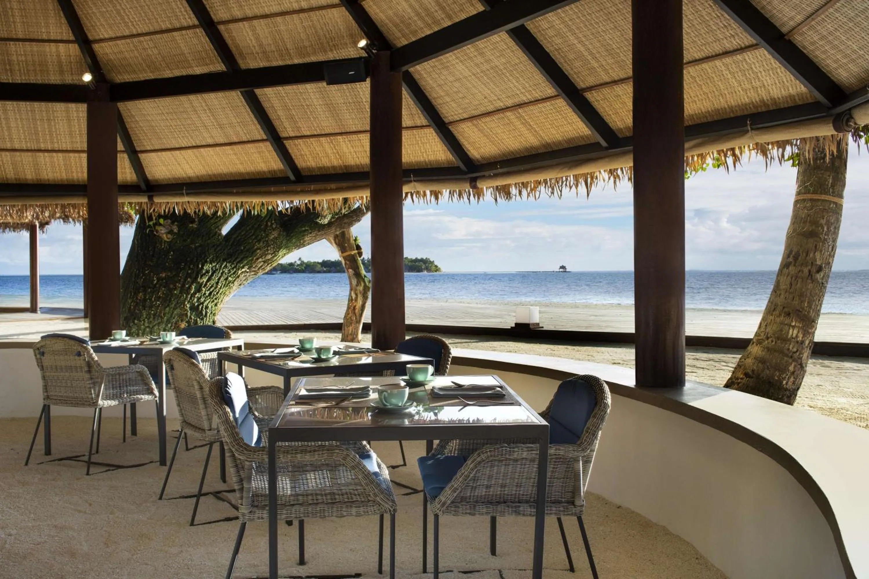 Restaurant/places to eat in Dhawa Ihuru, part of Banyan Group