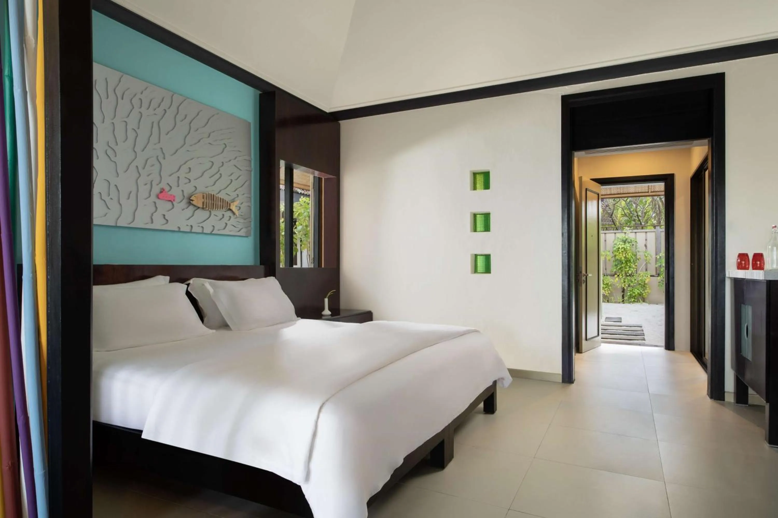 Bedroom, Bed in Dhawa Ihuru, part of Banyan Group