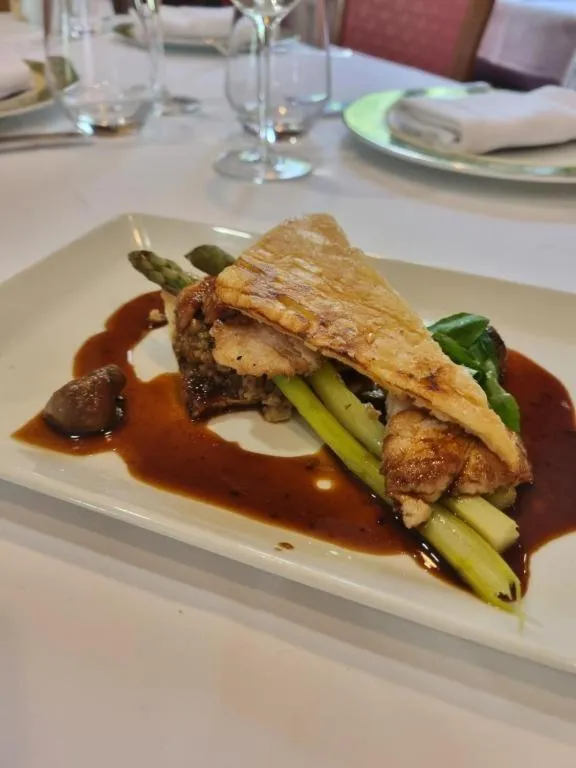 Restaurant/places to eat in La Villa Bois Joli HOTEL RESTAURANT