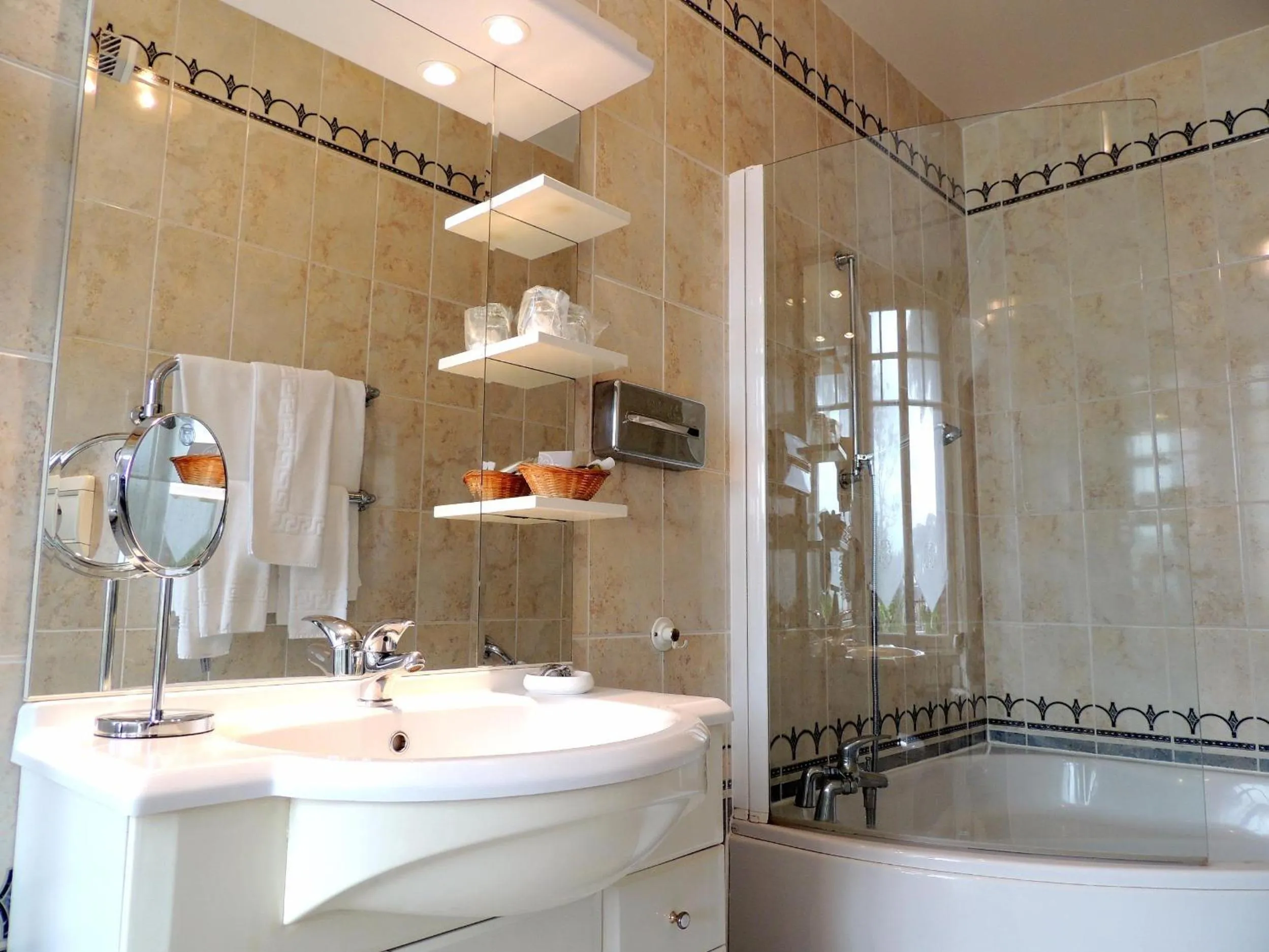 Bathroom in La Villa Bois Joli HOTEL RESTAURANT