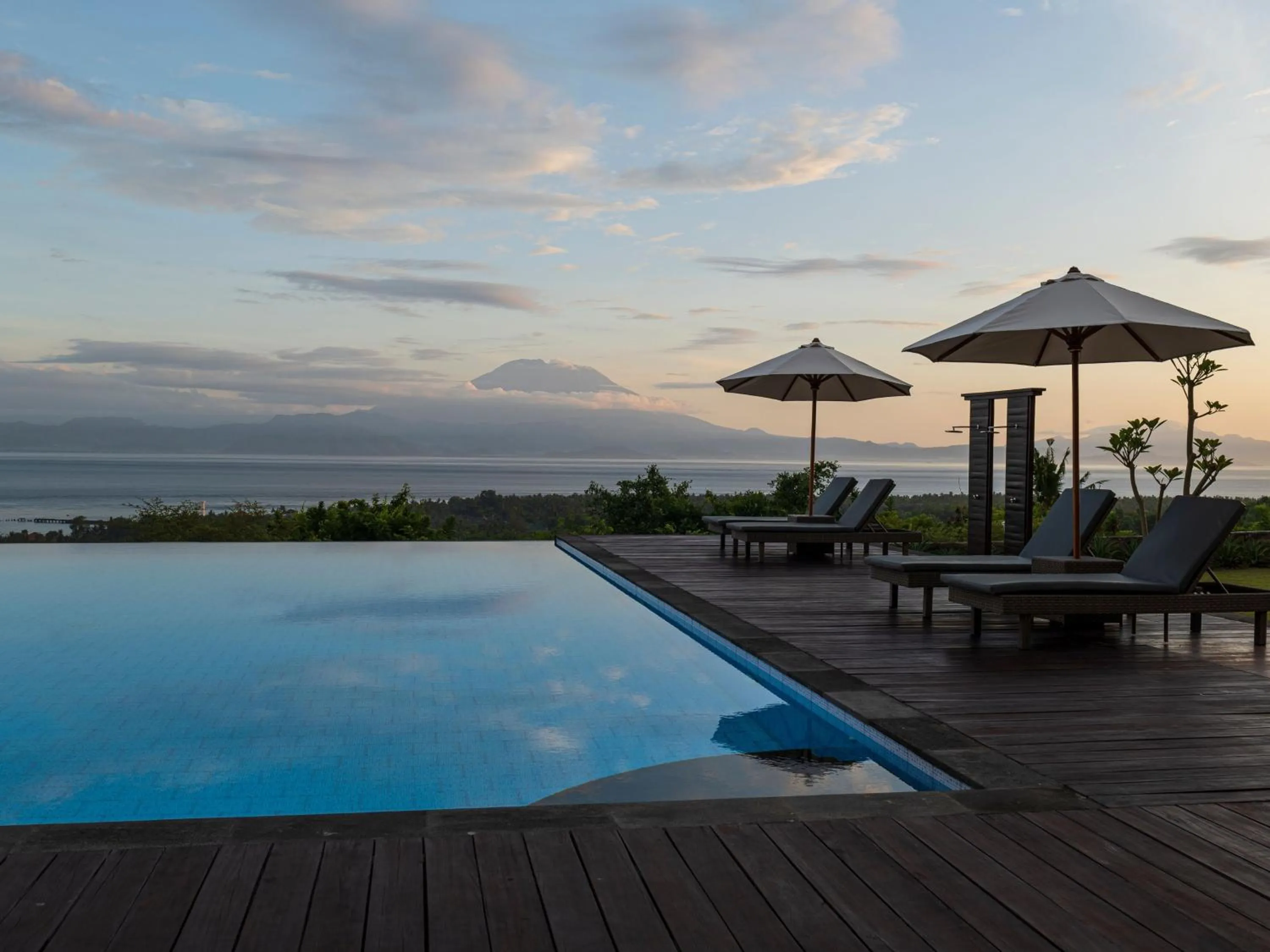 Swimming pool in Semabu Hills Hotel Nusa Penida