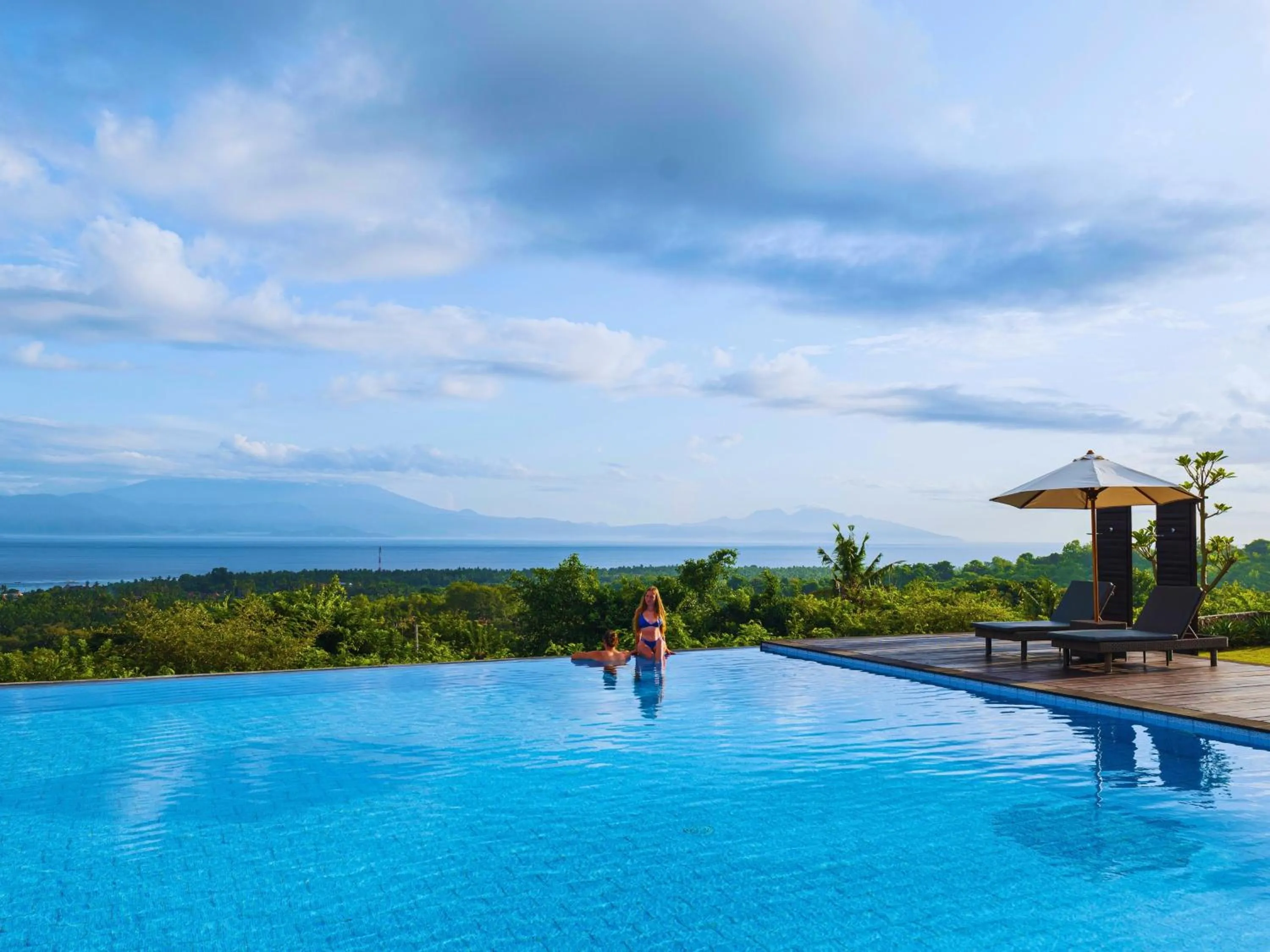 Swimming pool in Semabu Hills Hotel Nusa Penida
