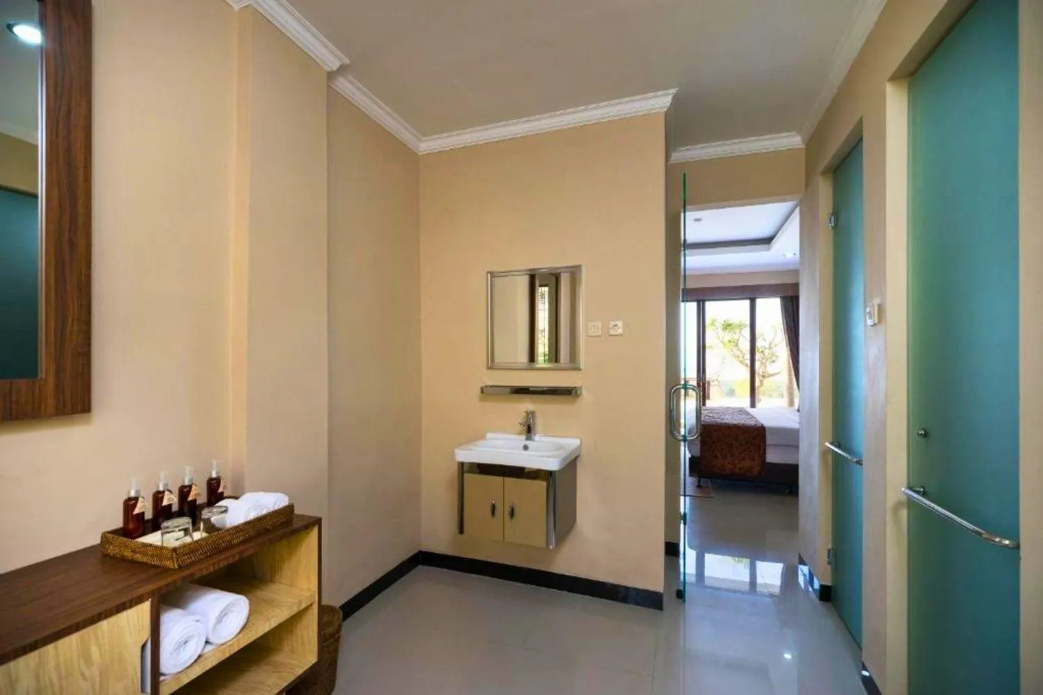 Bathroom, Bed in Semabu Hills Hotel Nusa Penida