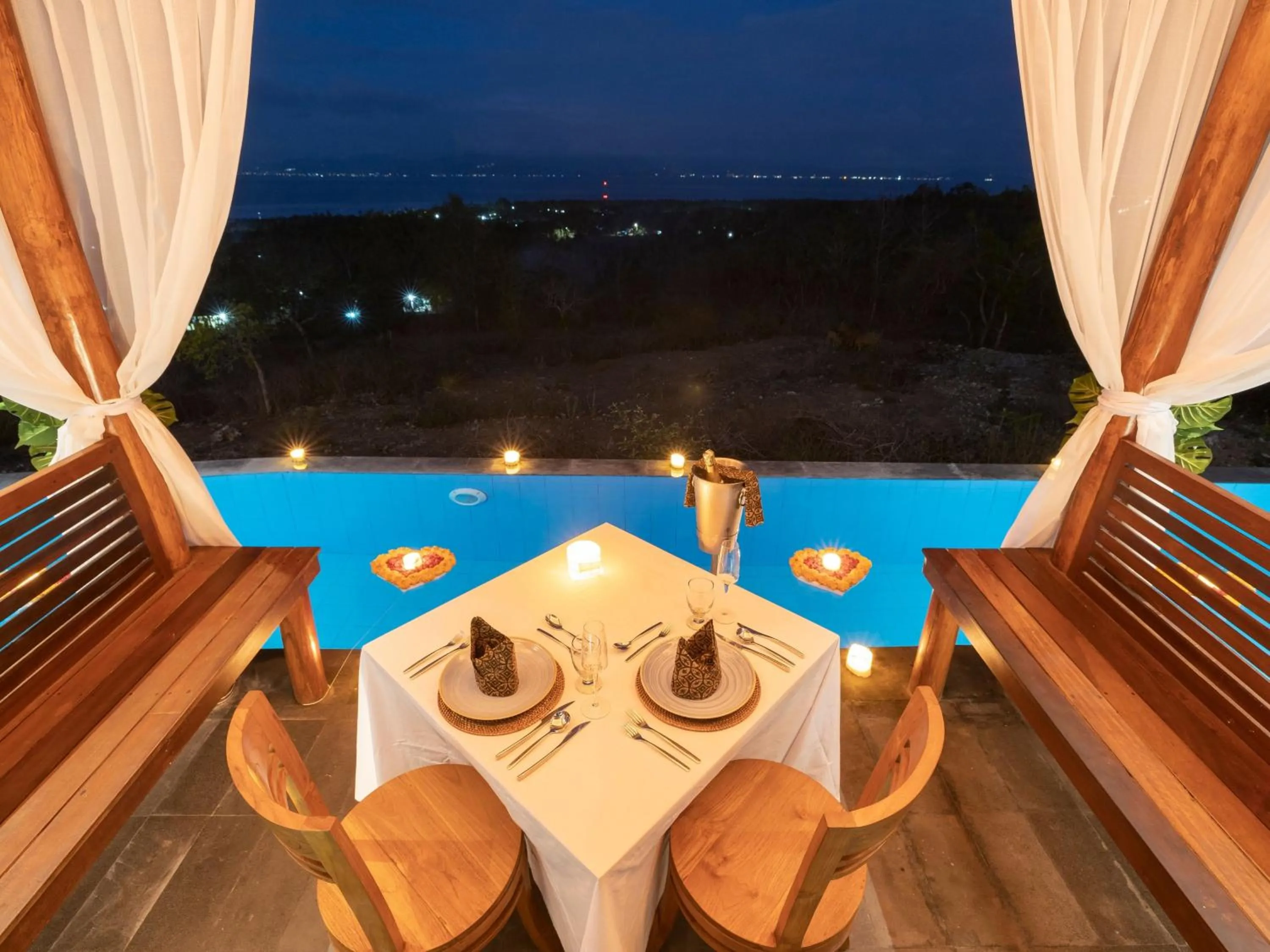 Dinner in Semabu Hills Hotel Nusa Penida