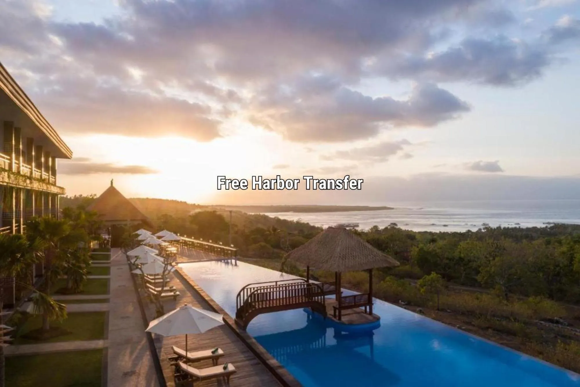 Swimming pool in Semabu Hills Hotel Nusa Penida