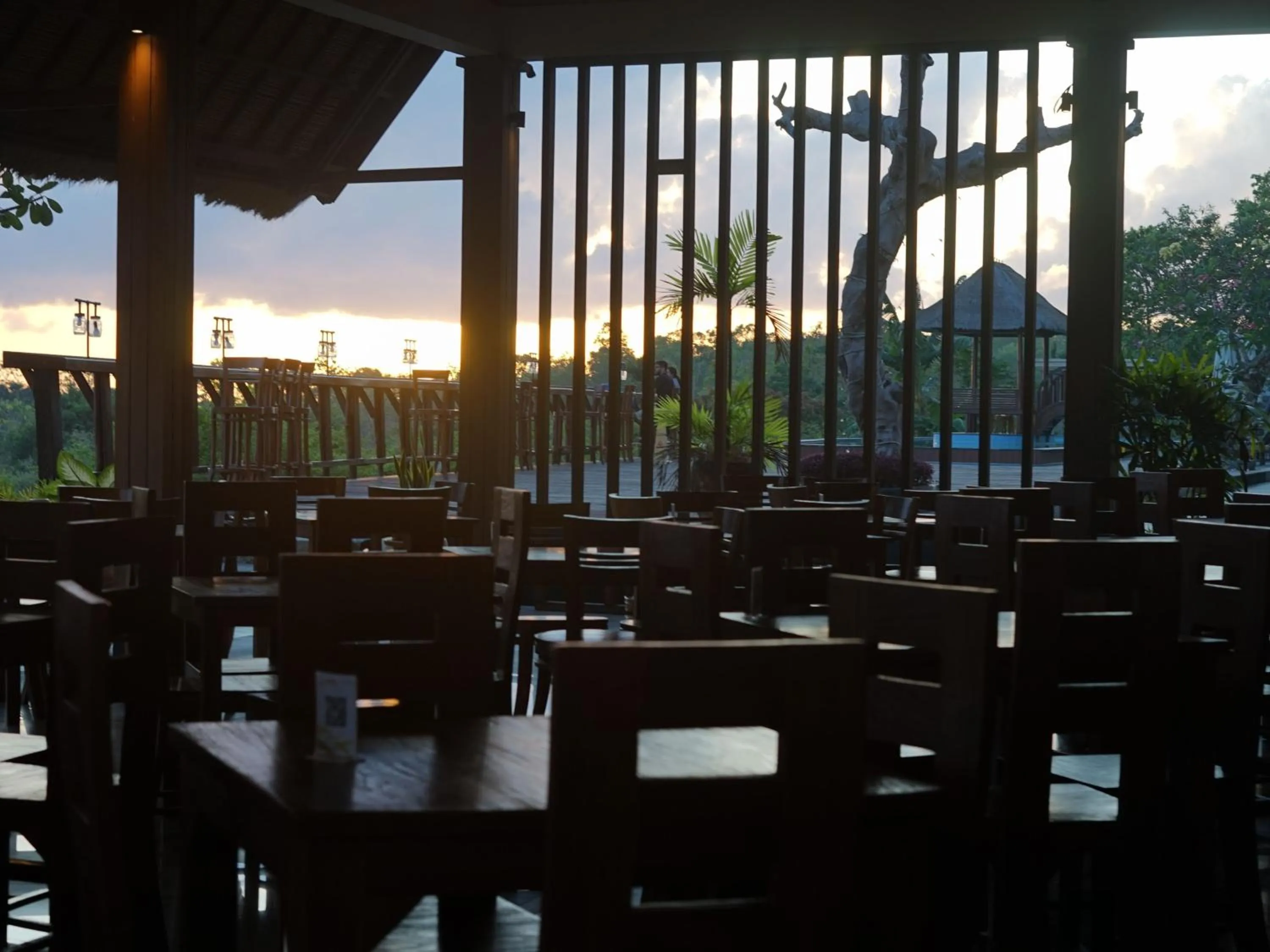 Restaurant/places to eat in Semabu Hills Hotel Nusa Penida