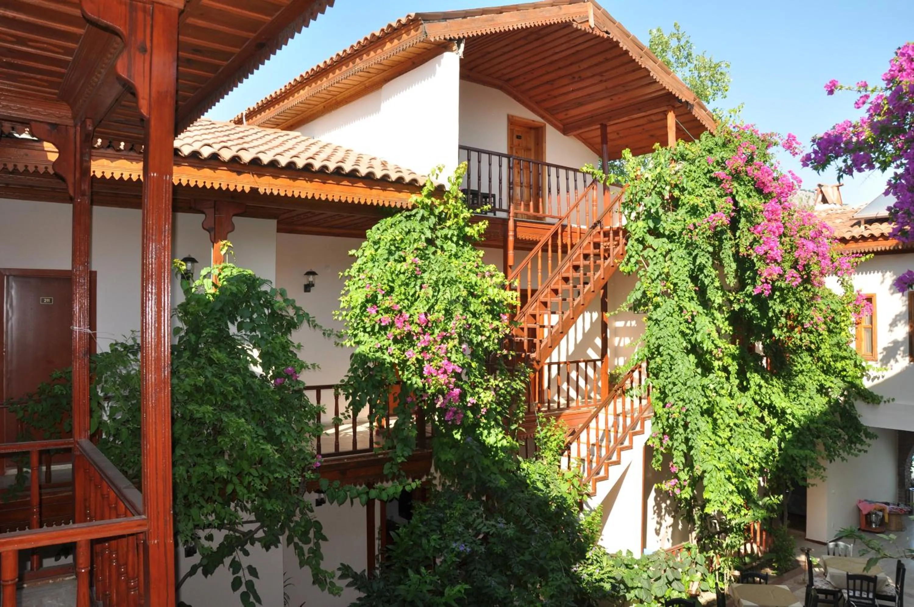 Facade/entrance in Konak Su Hotel