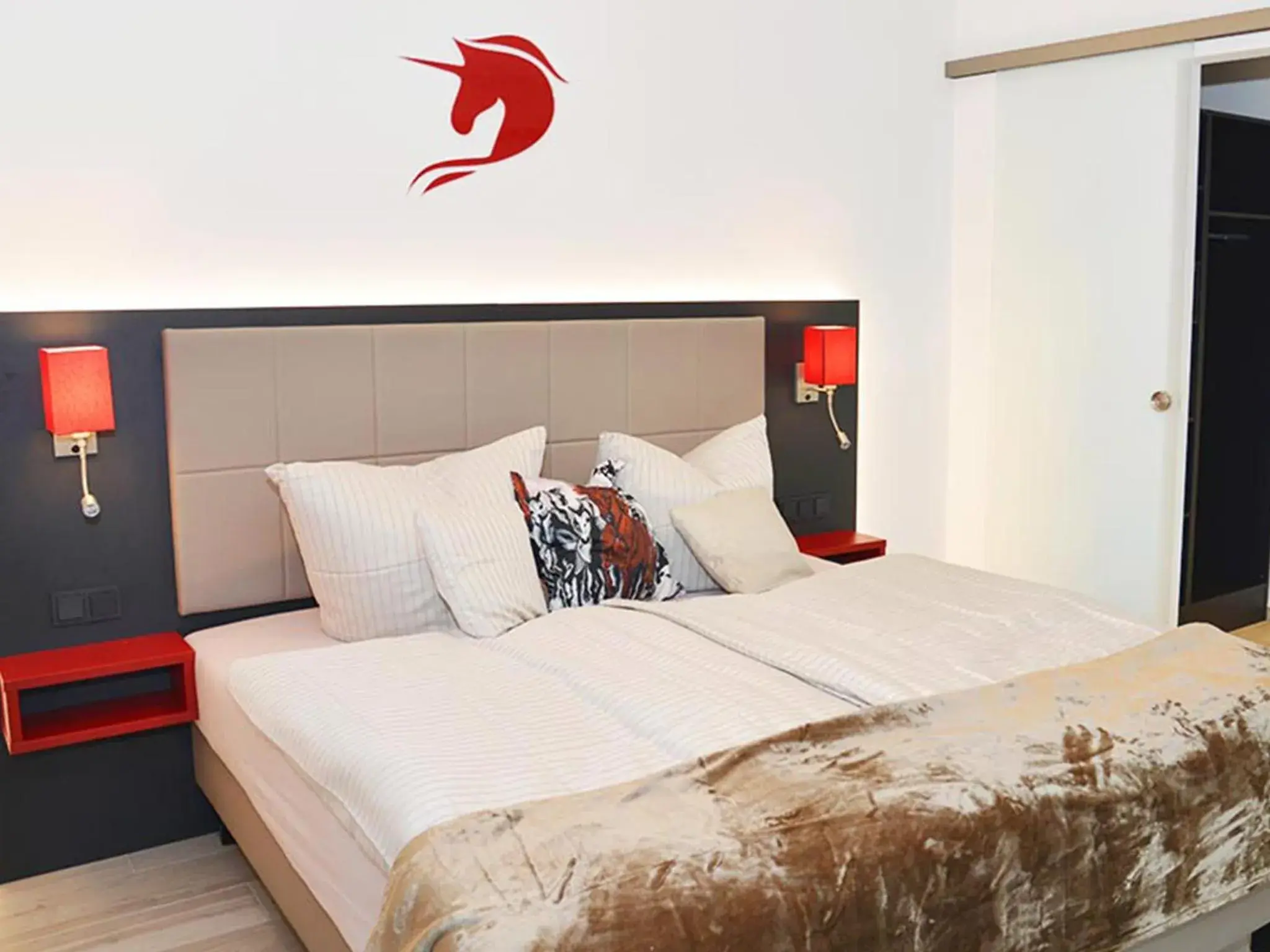 Double Room - single occupancy in Hotel Rotes Einhorn **** Double Room - single occupancy in Hotel Rotes Einhorn ****