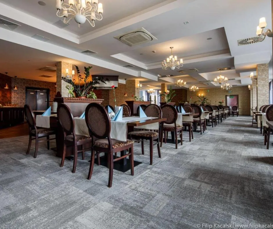 Restaurant/places to eat in Hotel Lambert Medical Spa