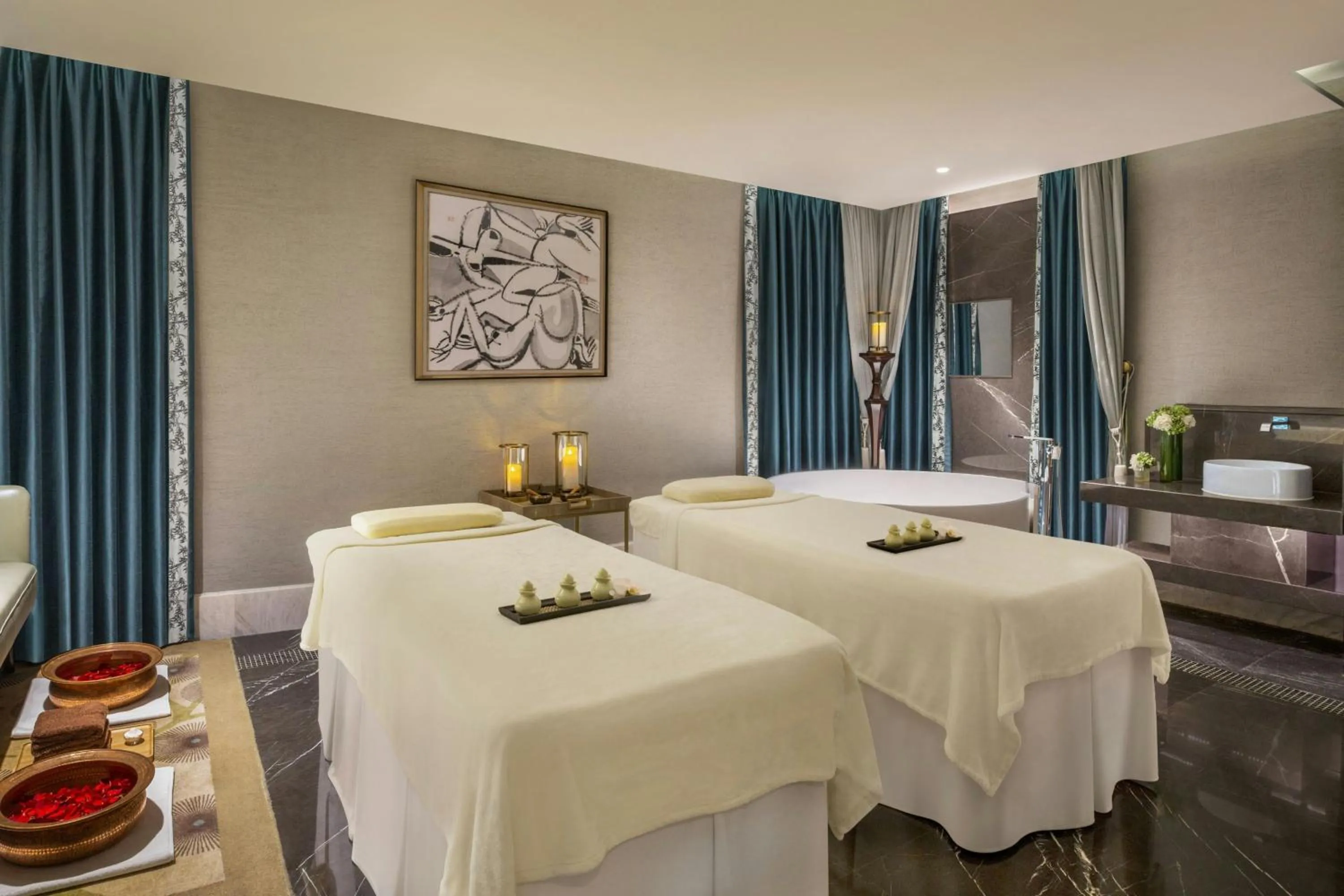 Spa and wellness centre/facilities, Bed in The St Regis Shanghai Jingan