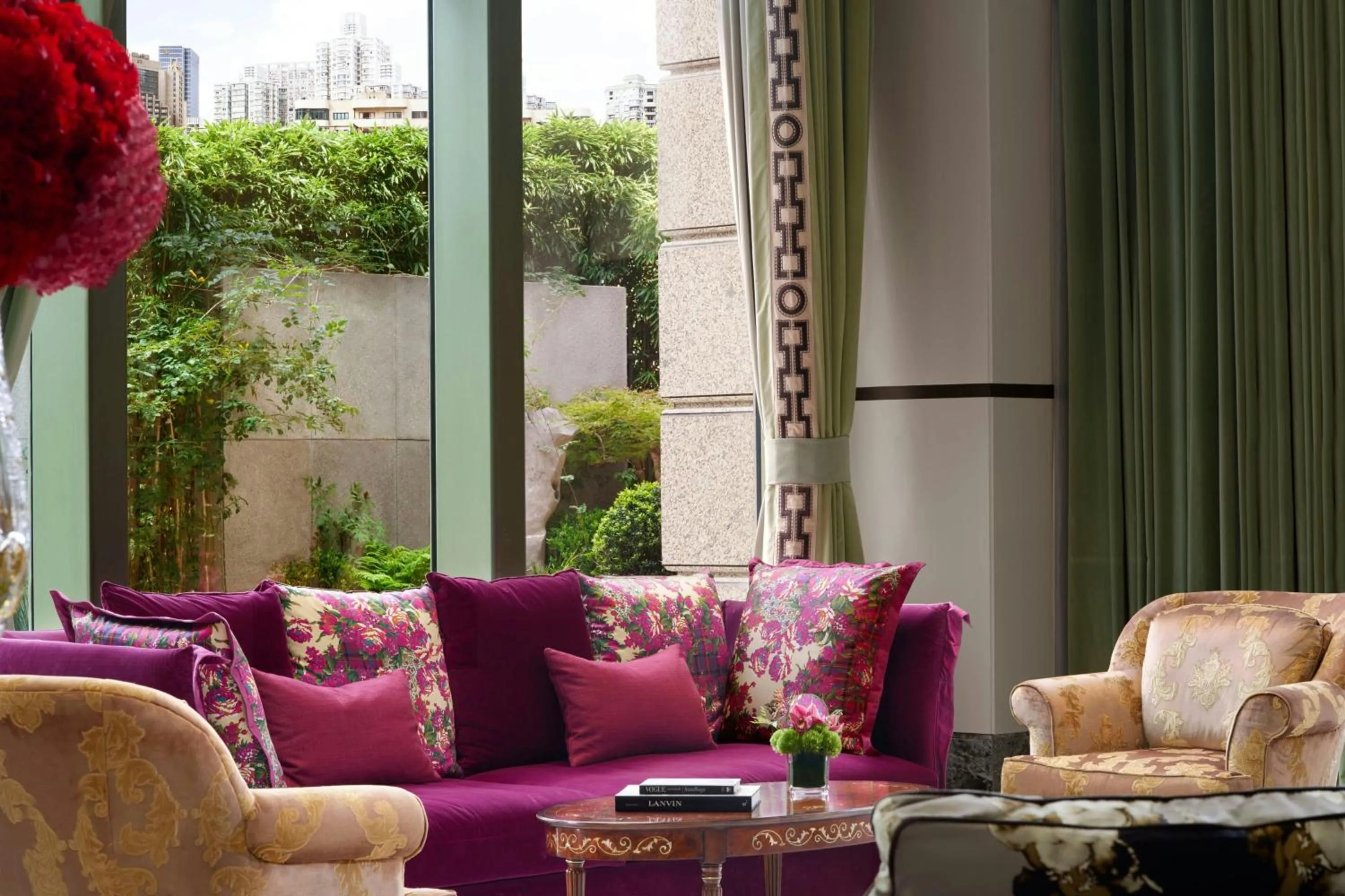 Restaurant/places to eat in The St Regis Shanghai Jingan