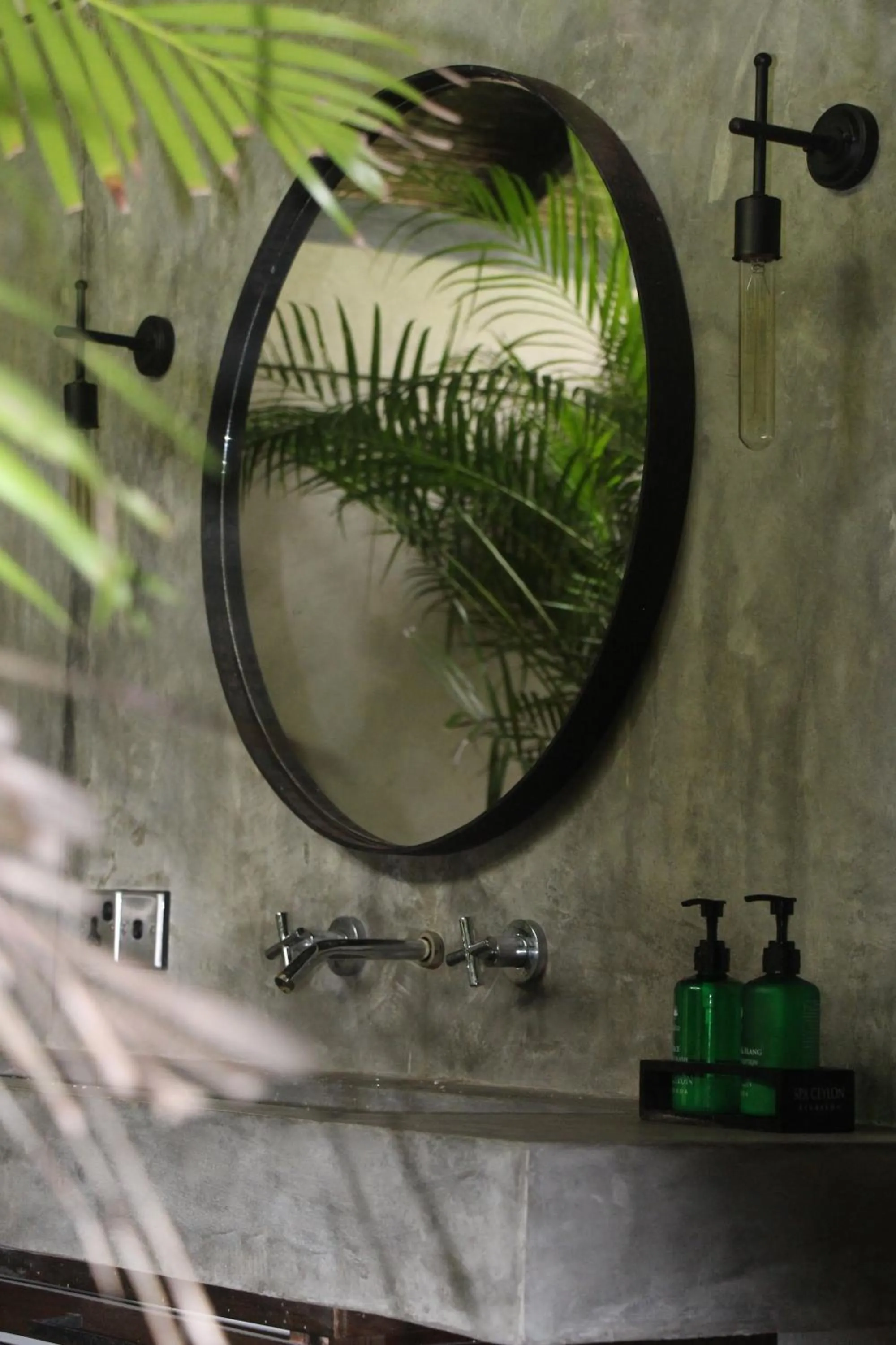 Bathroom in KAJU GREEN eco lodges