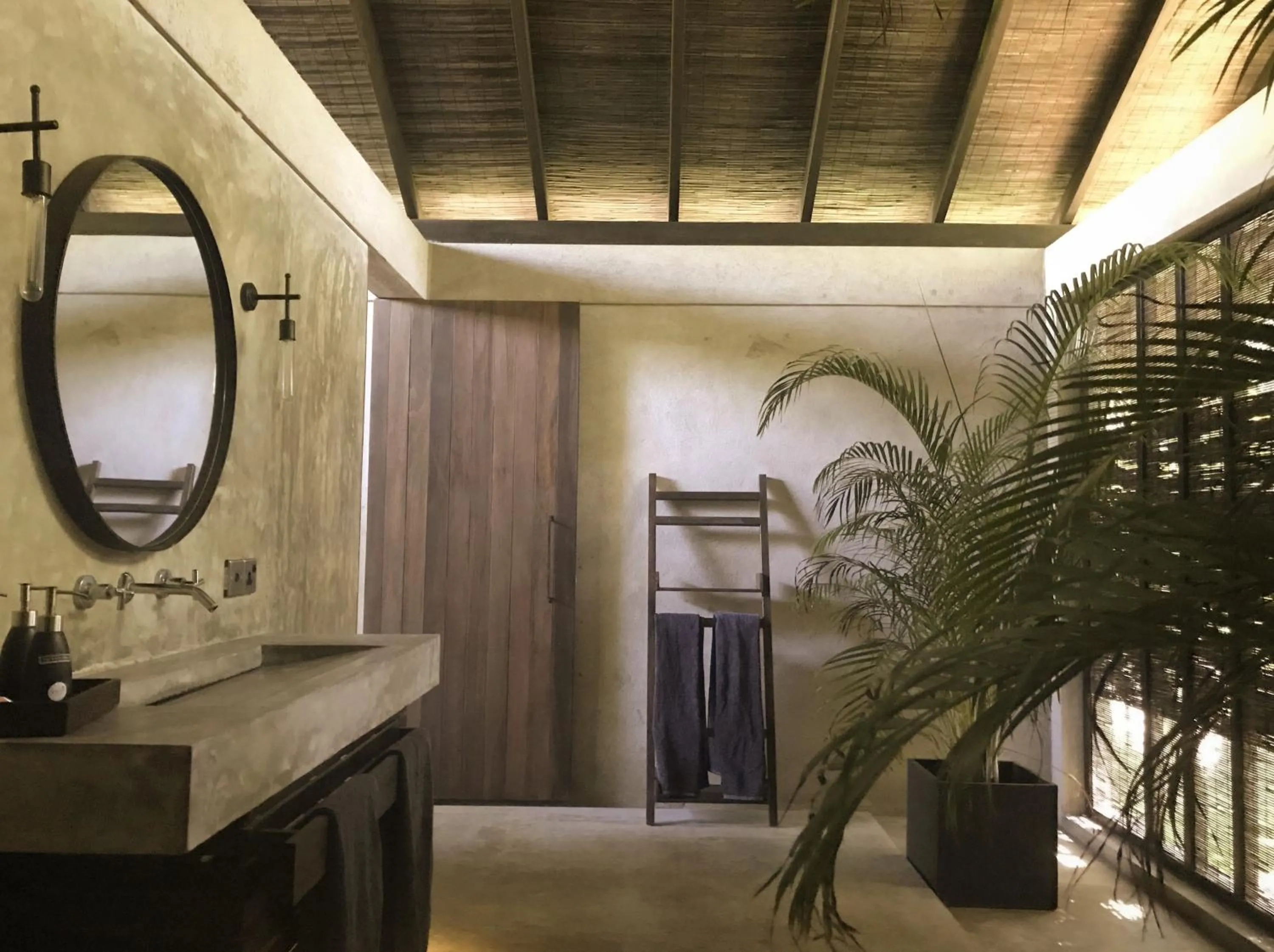 Bathroom in KAJU GREEN eco lodges