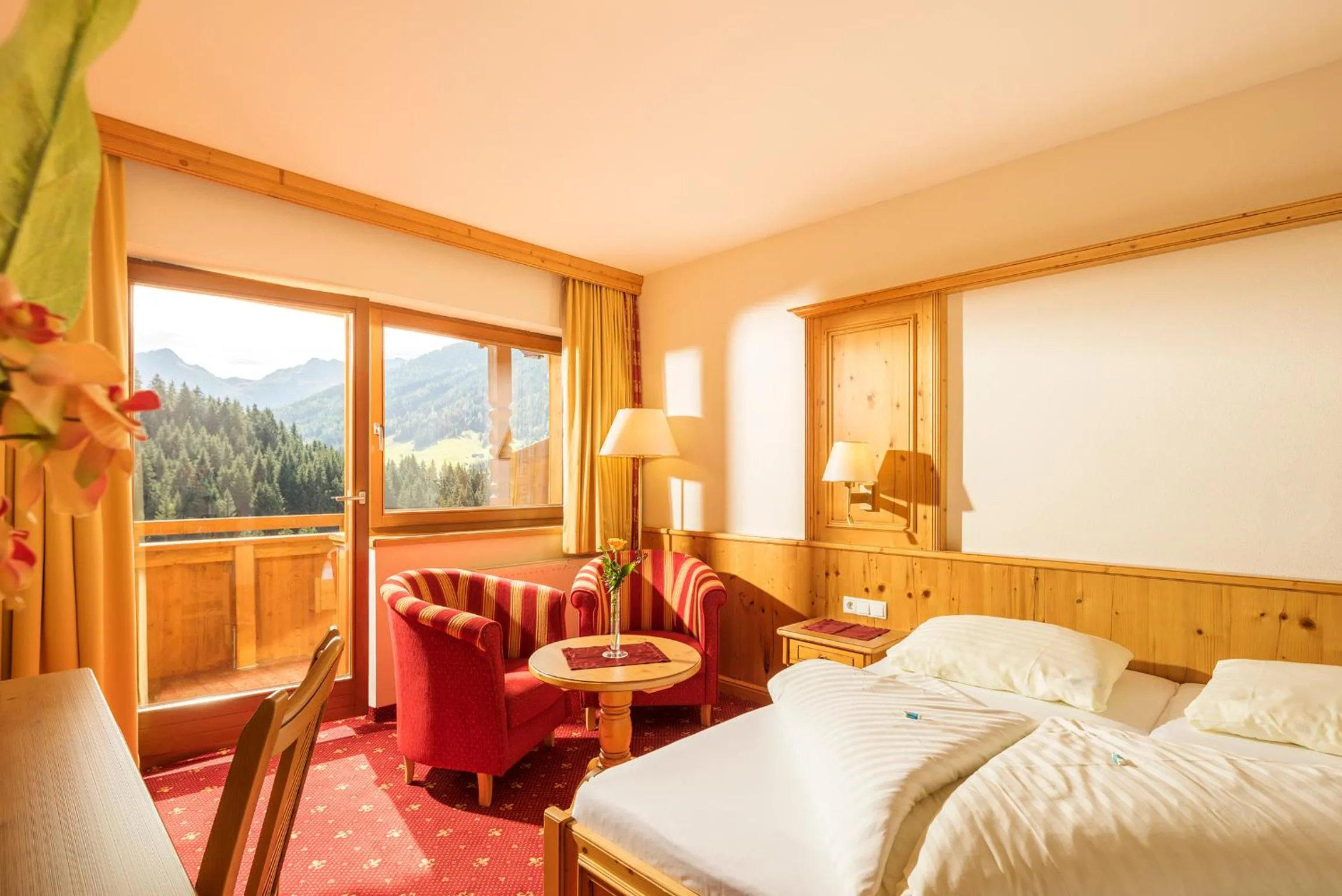 View (from property/room), Bed in Hotel Alphof Alpbach