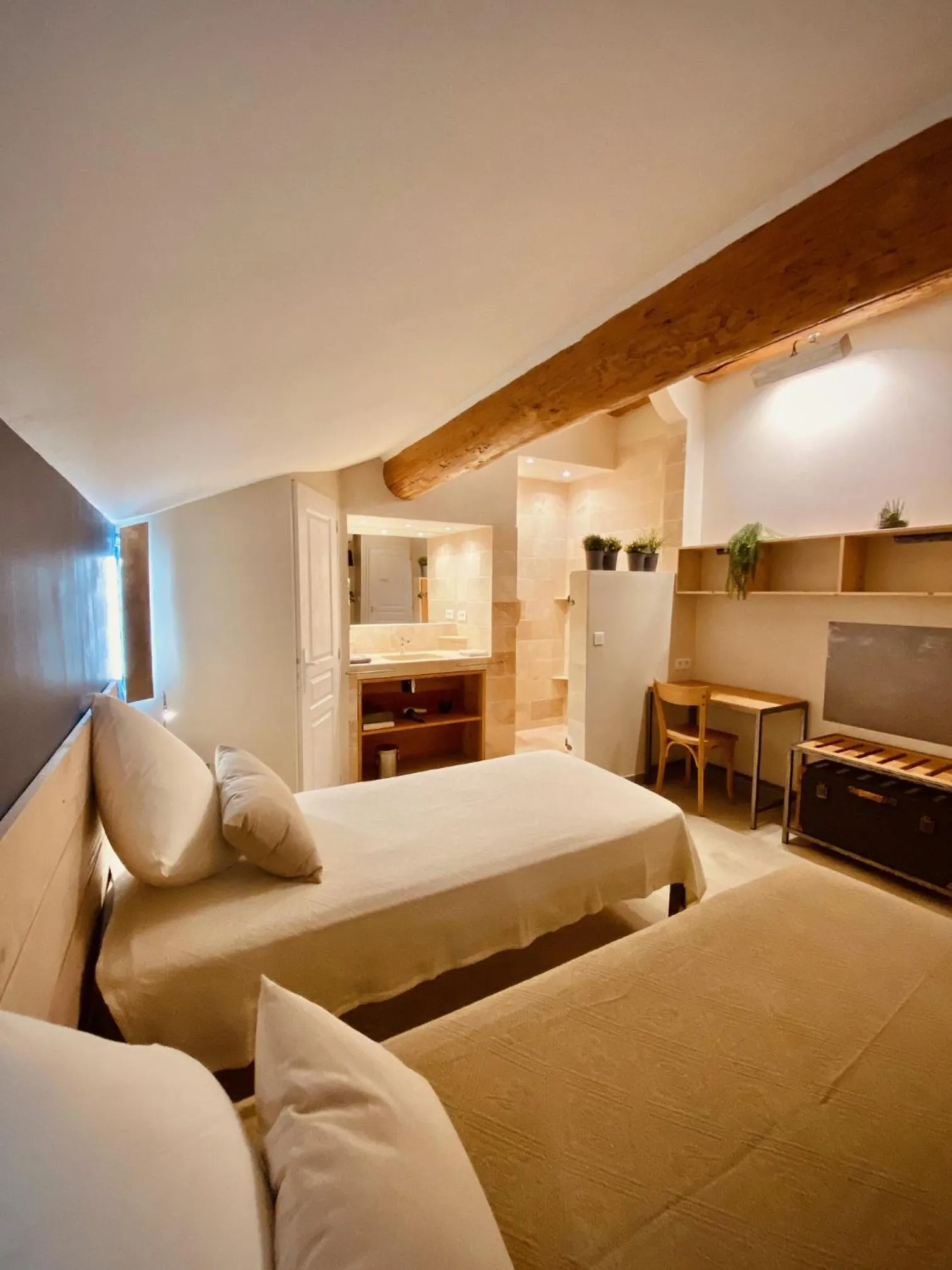 Photo of the whole room in L'atelier B&B