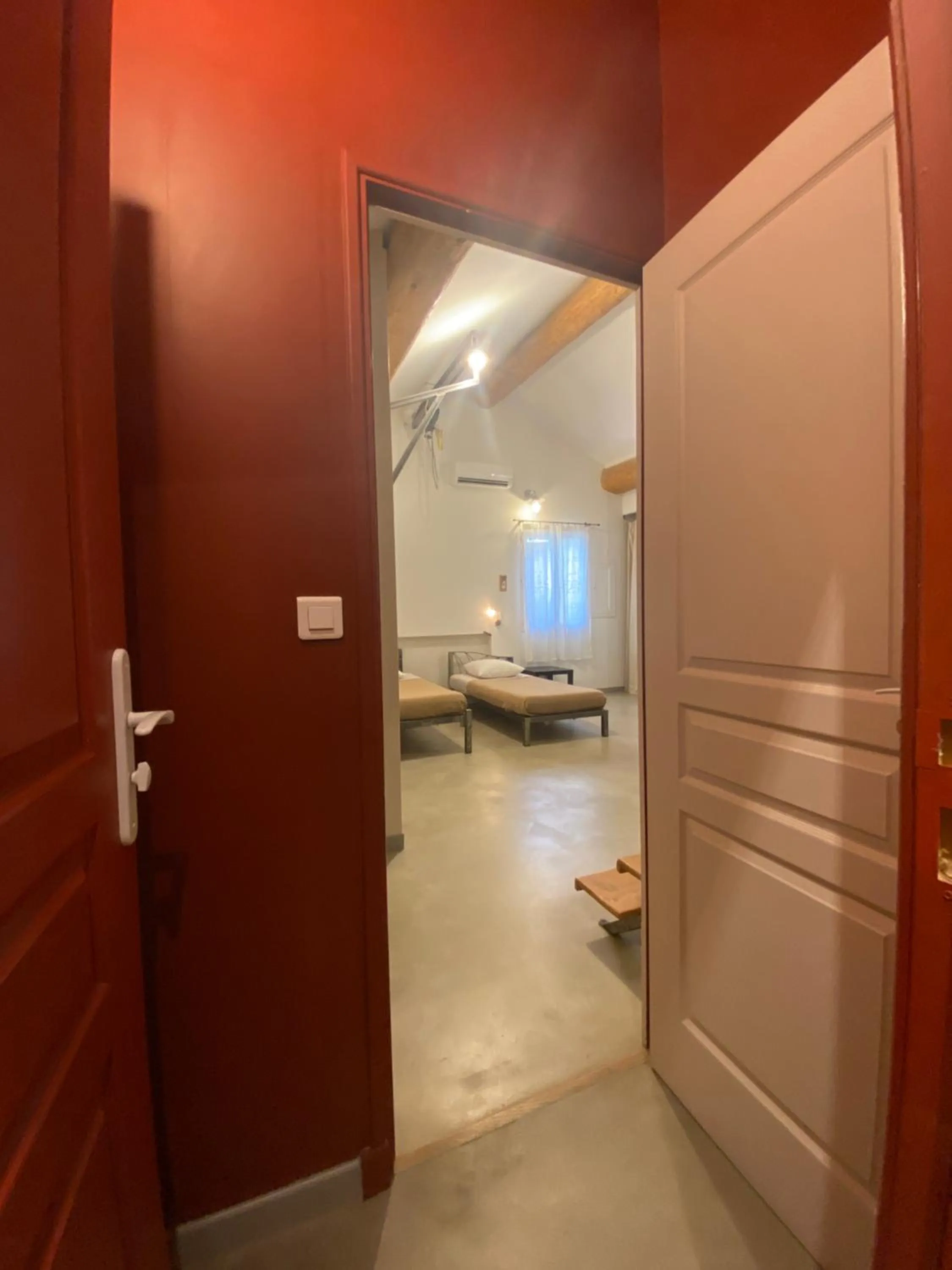 Toilet in L'atelier B&B