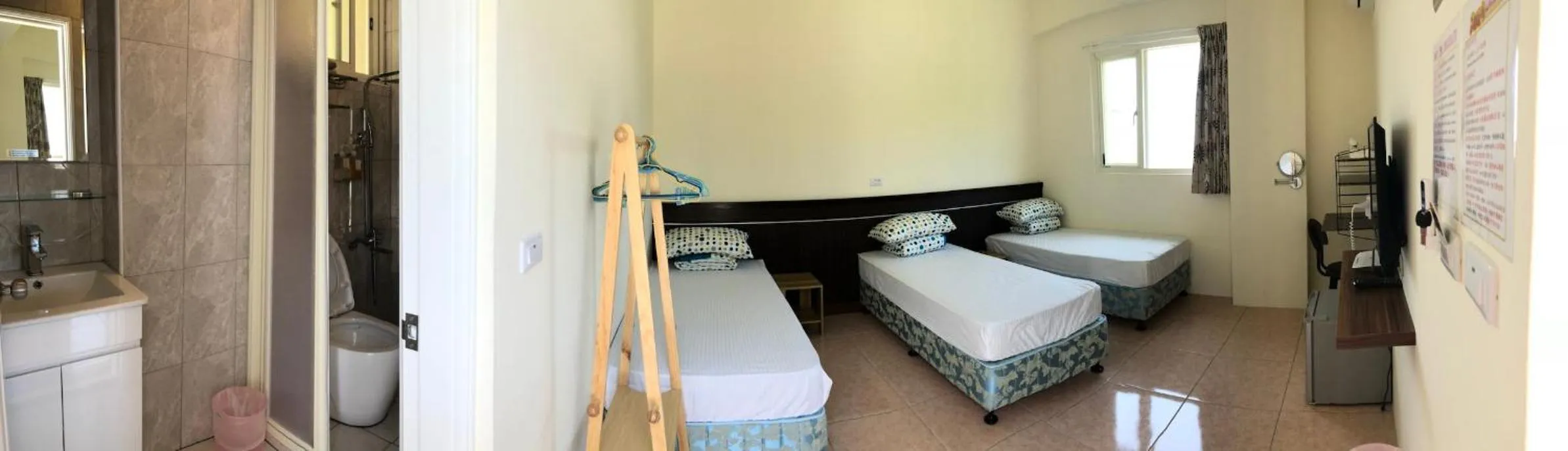 Bed in Fire Island Guest House