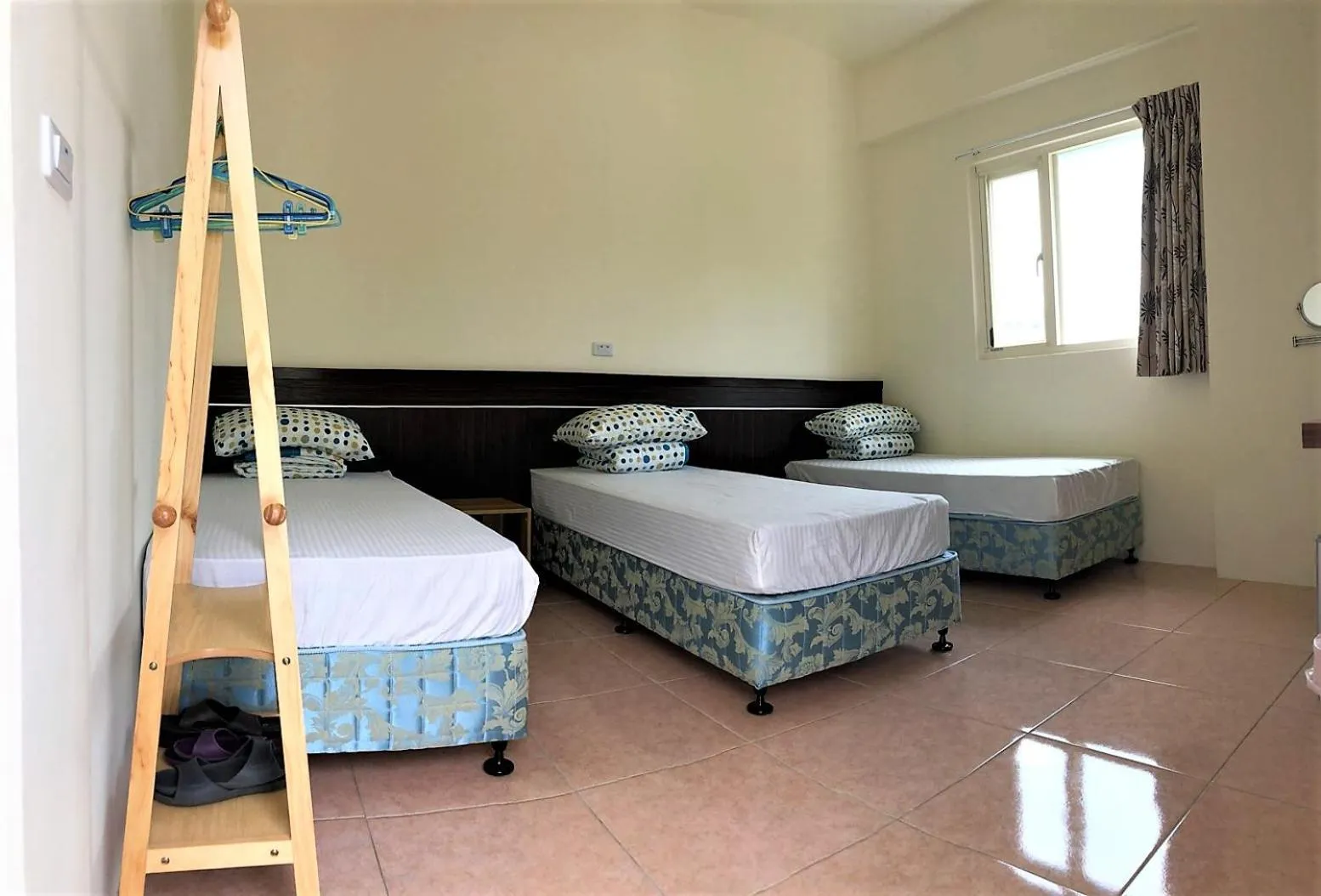 Bed in Fire Island Guest House